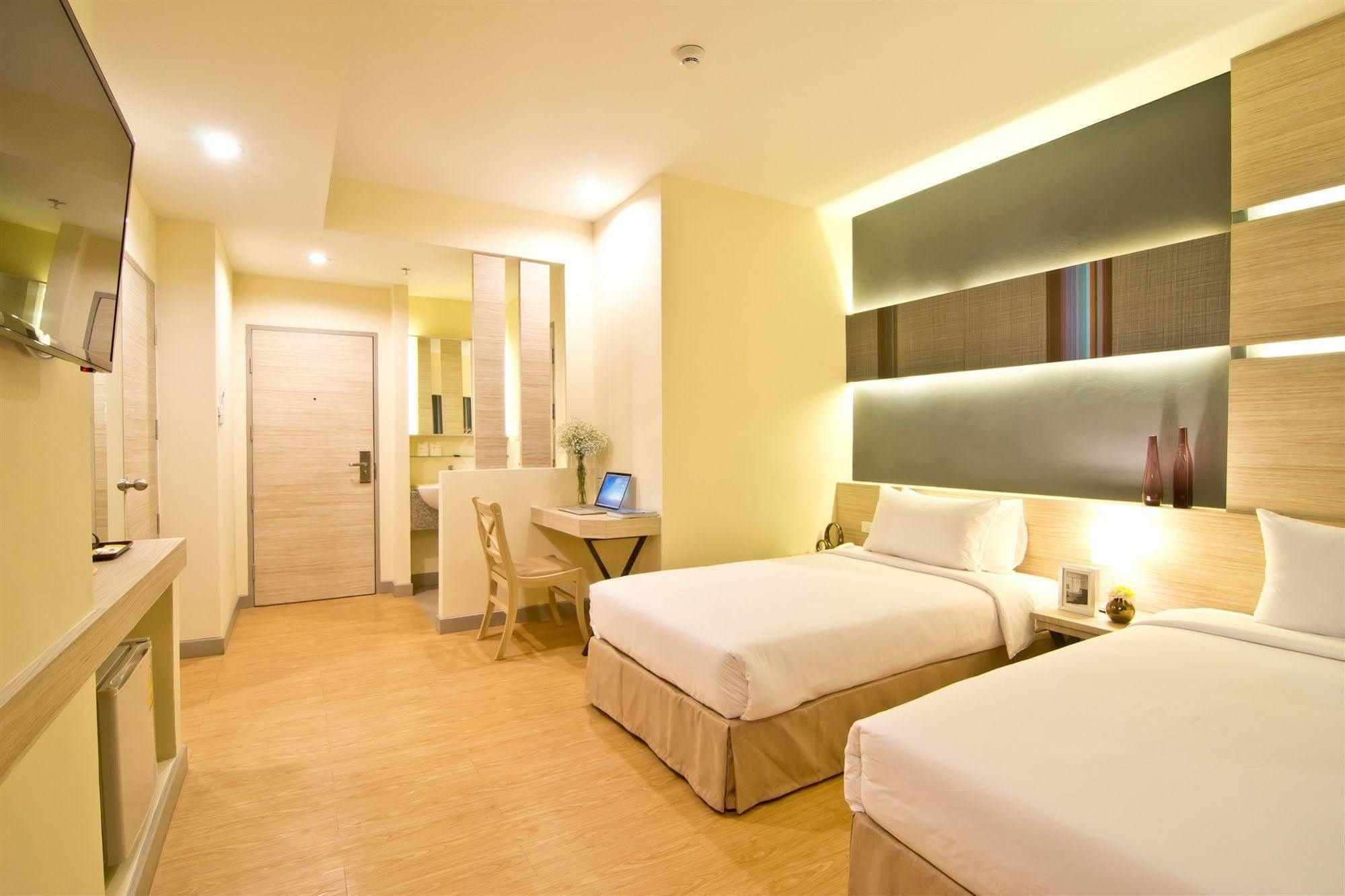 Sunshine One Hotel