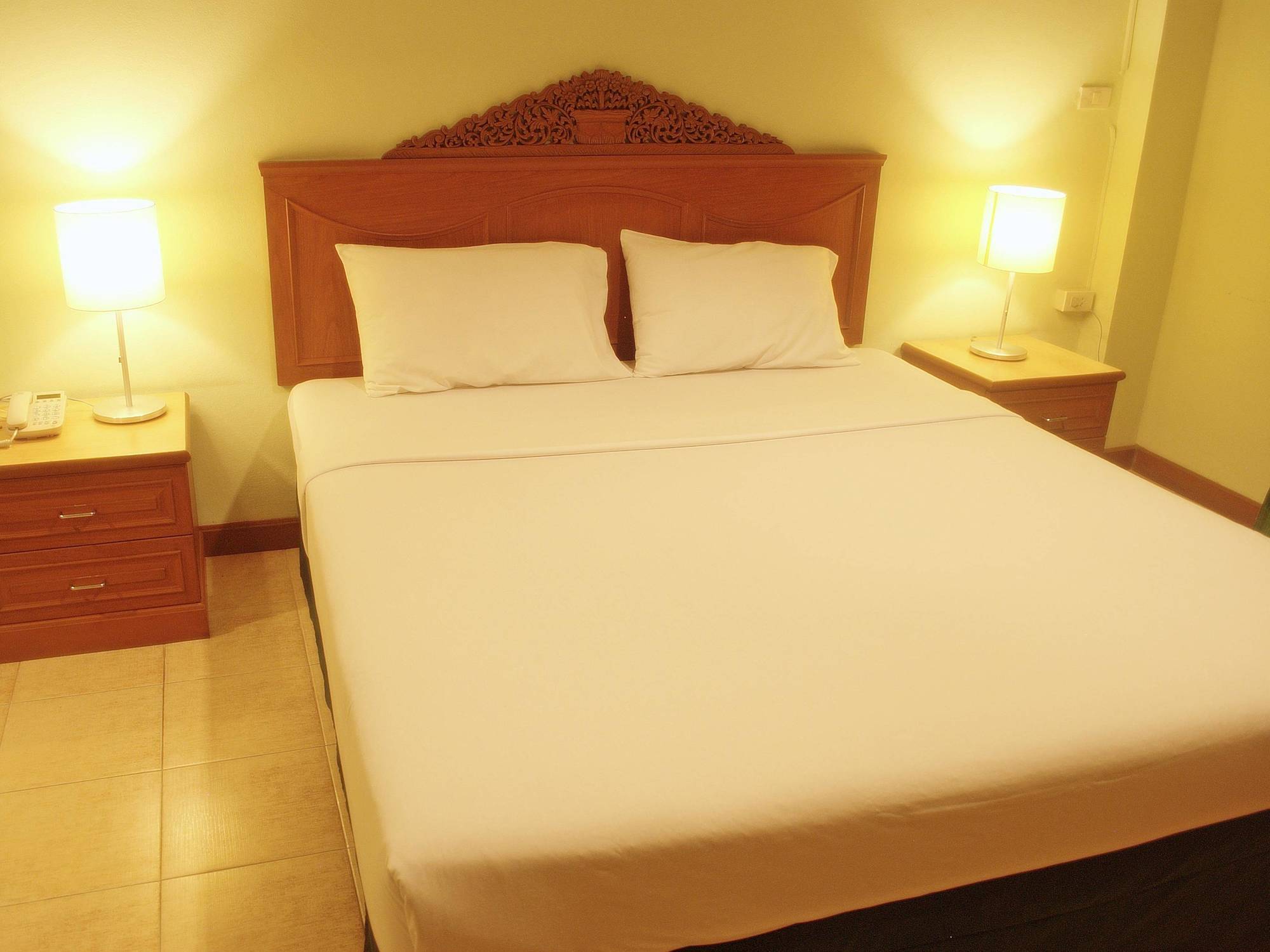 Hotel Golden 2*