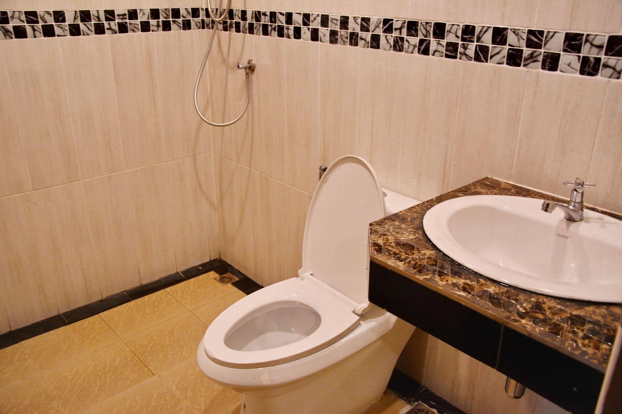 Hotel Taj Place Residency