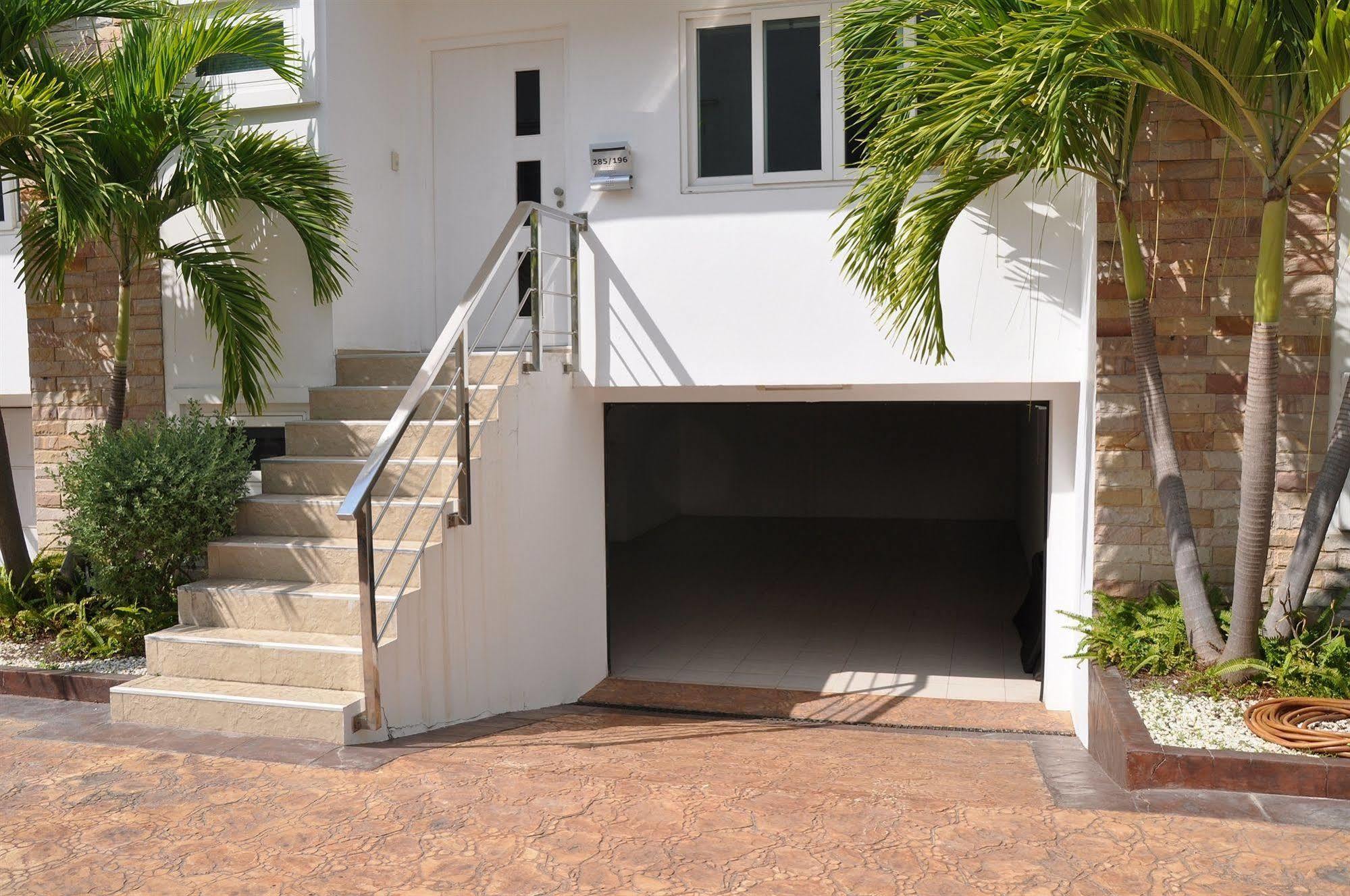 Hidden Palm Pool Villa *
