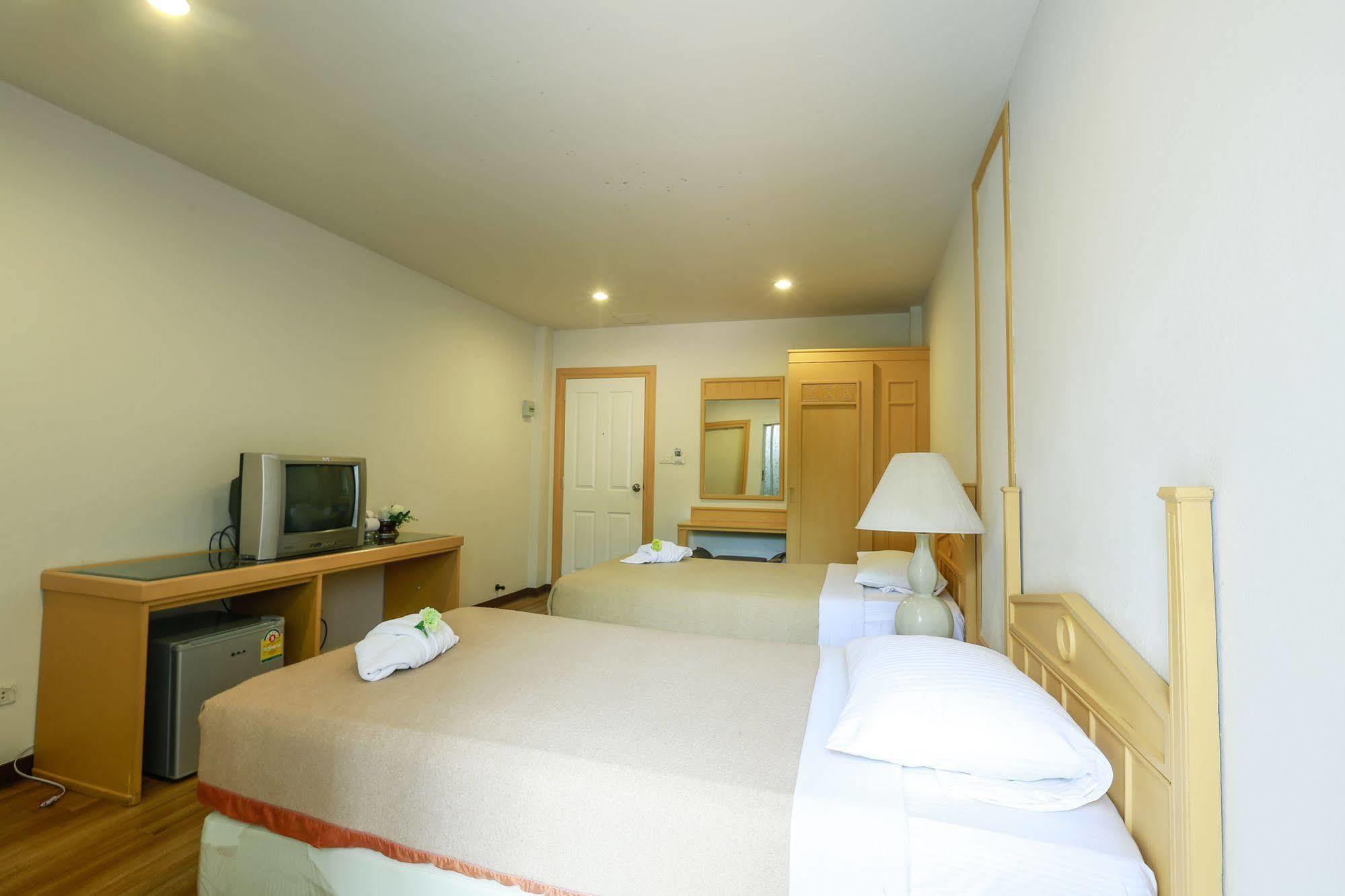 Deeden Hotel