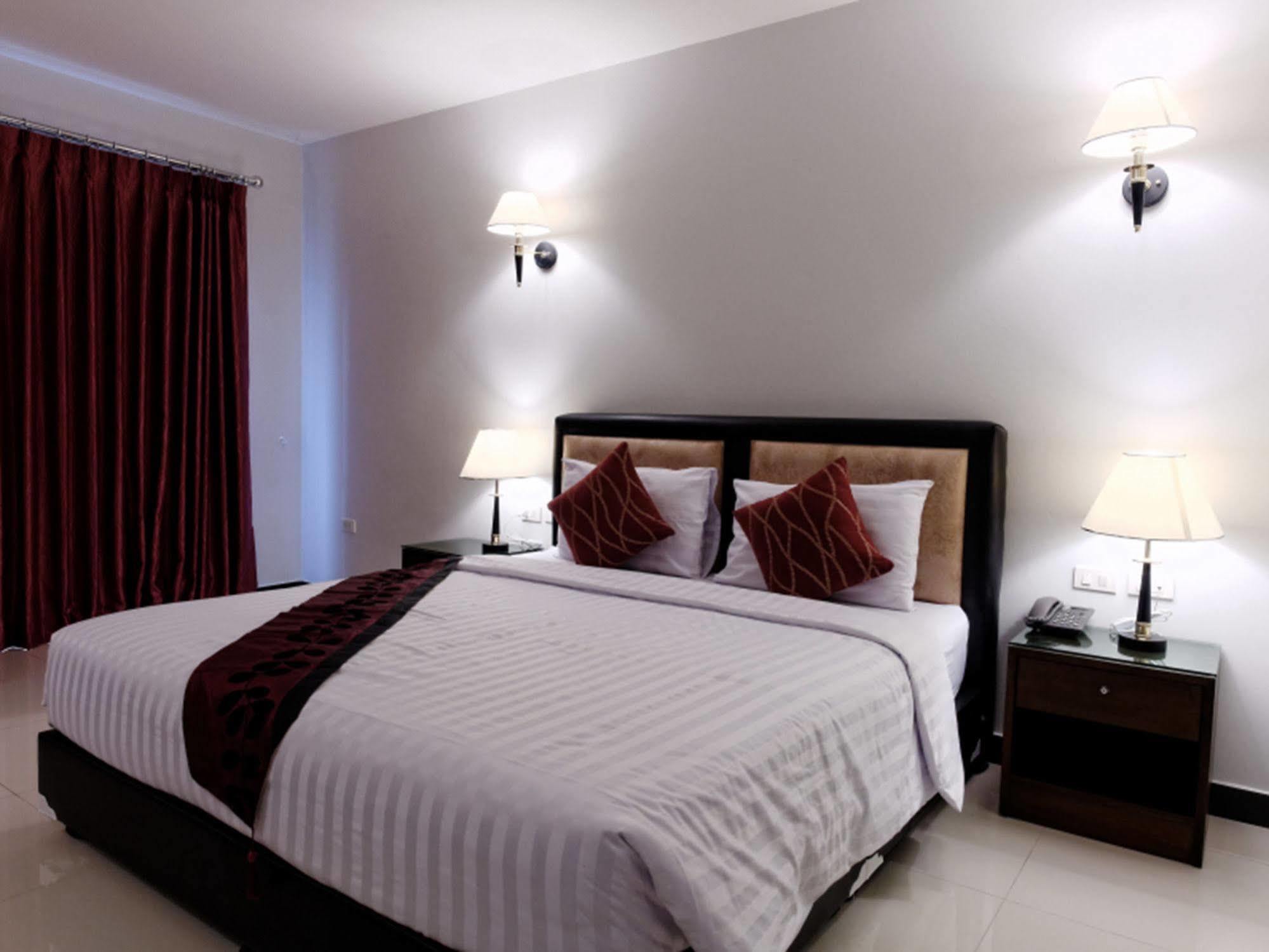 Blue Sky Hotel 3*