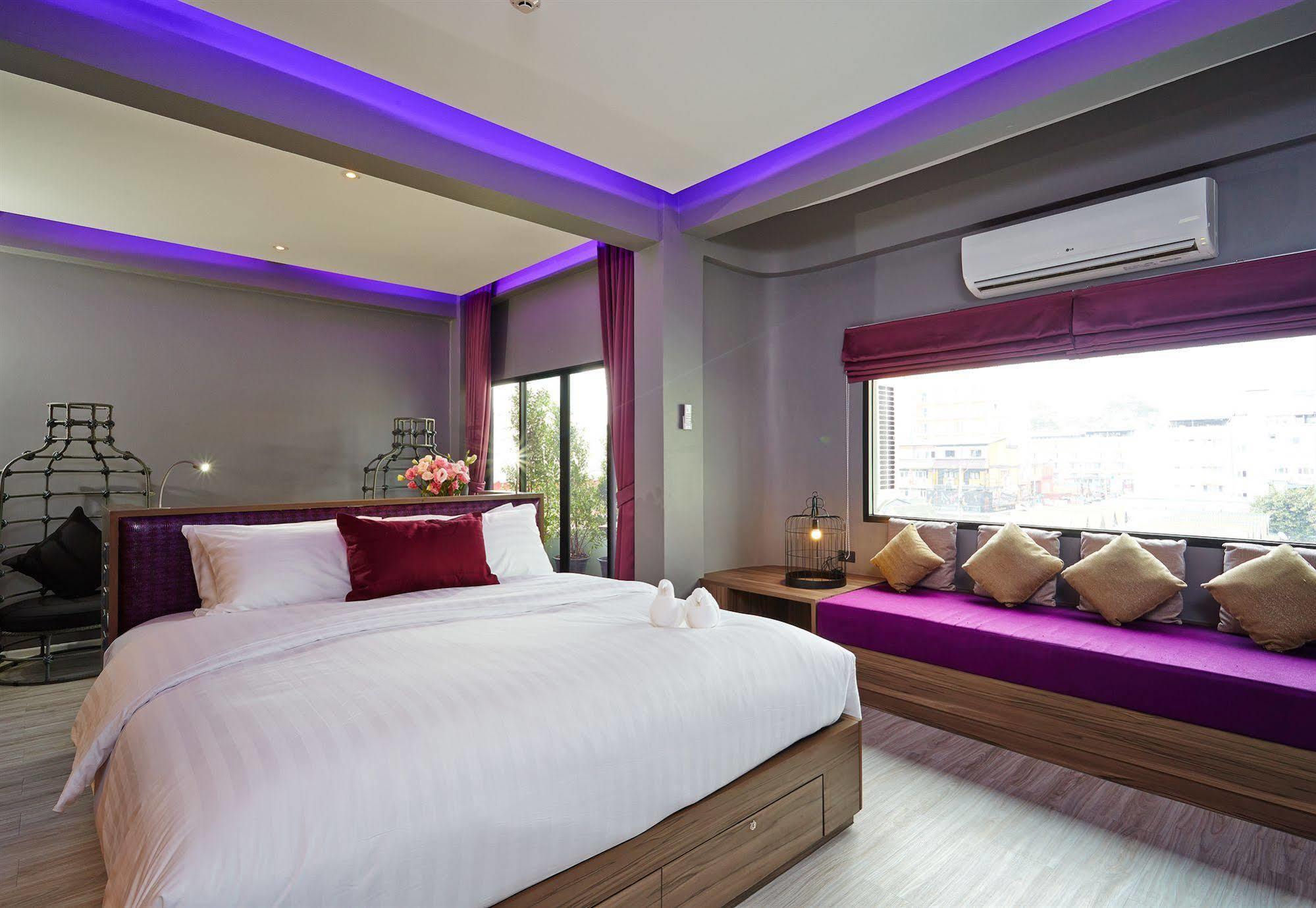 The Weekend Hotel 3*