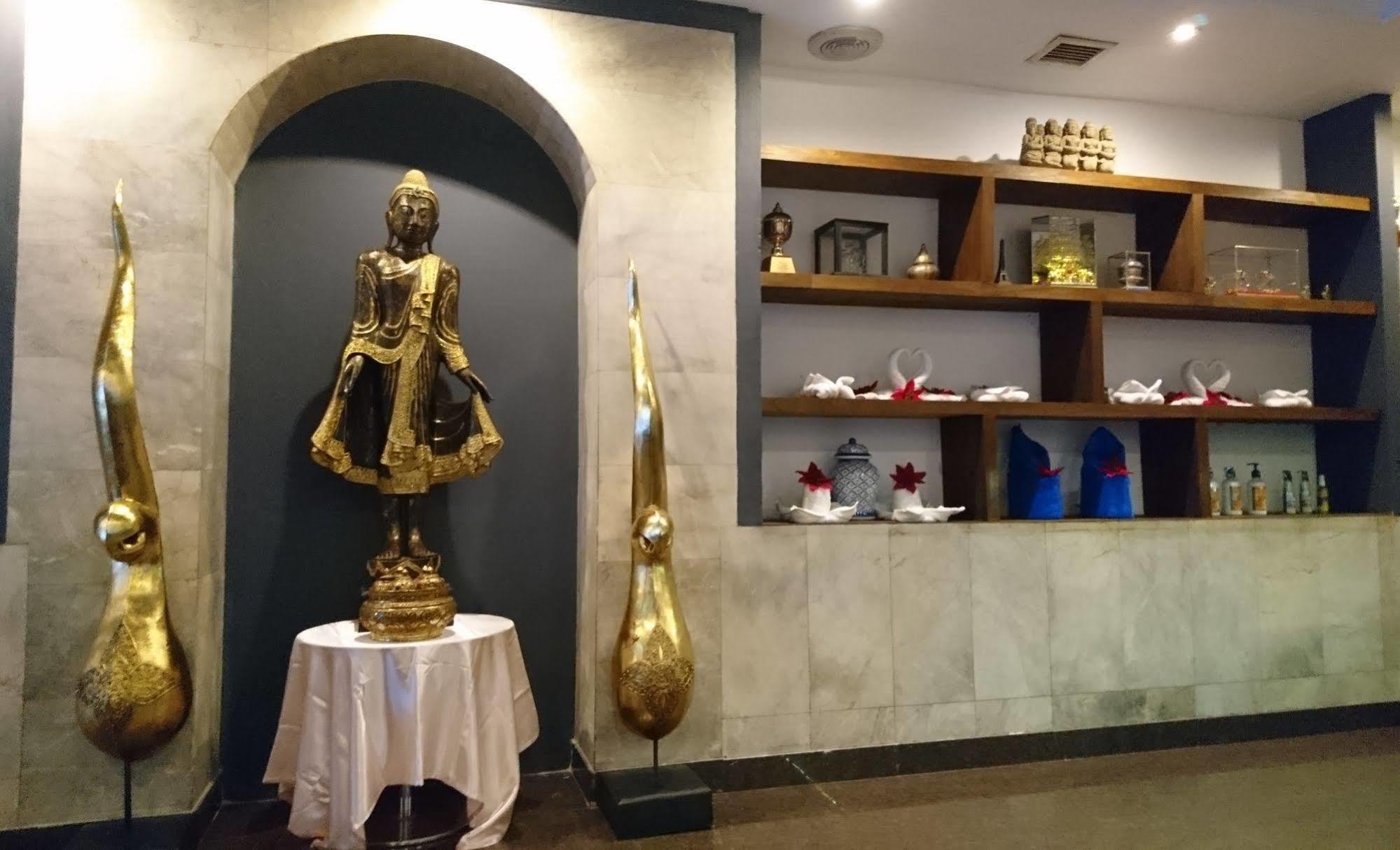 Hotel Le Cafe Royale Pattaya