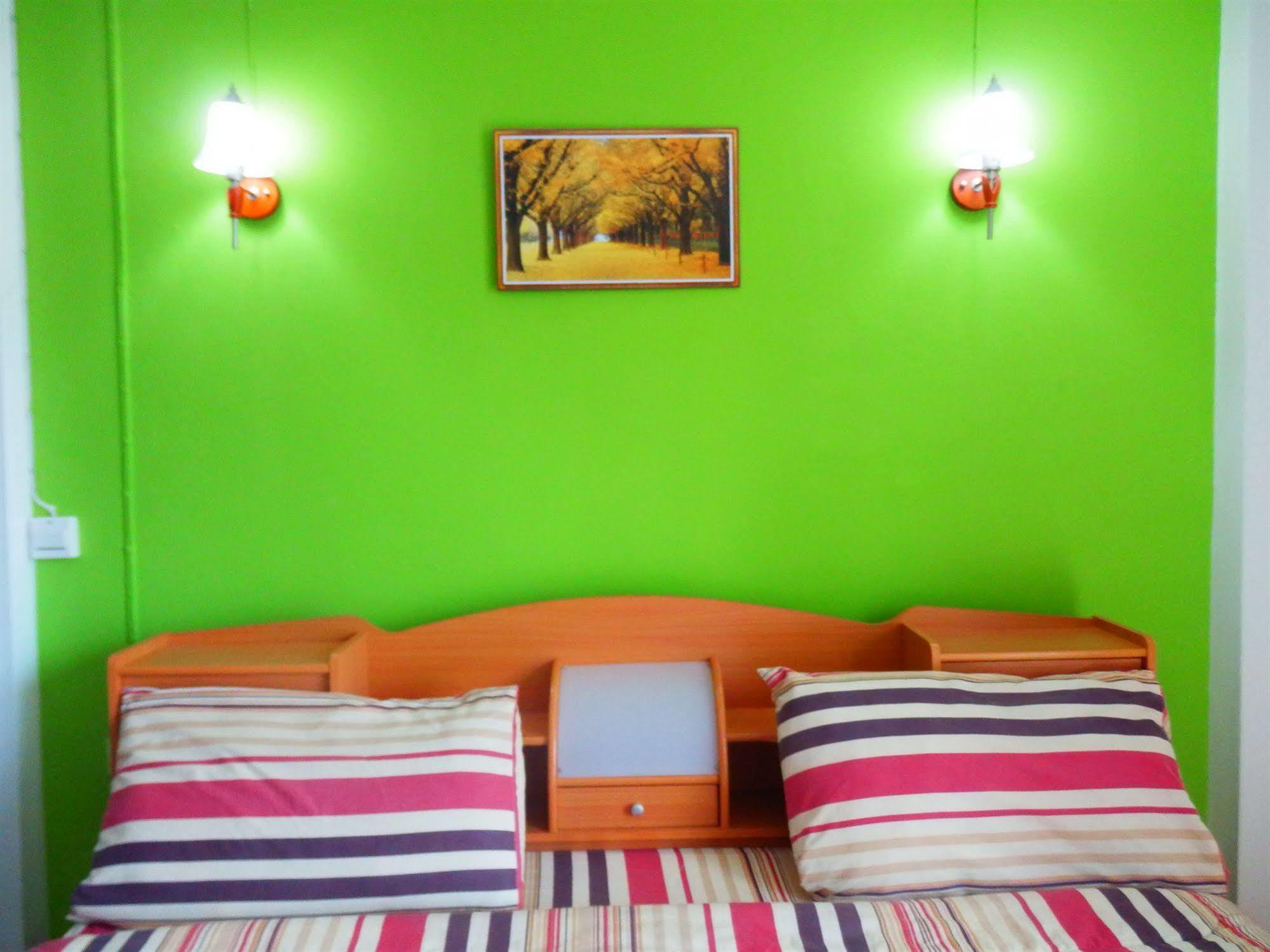 Evelyn Hotel 3*