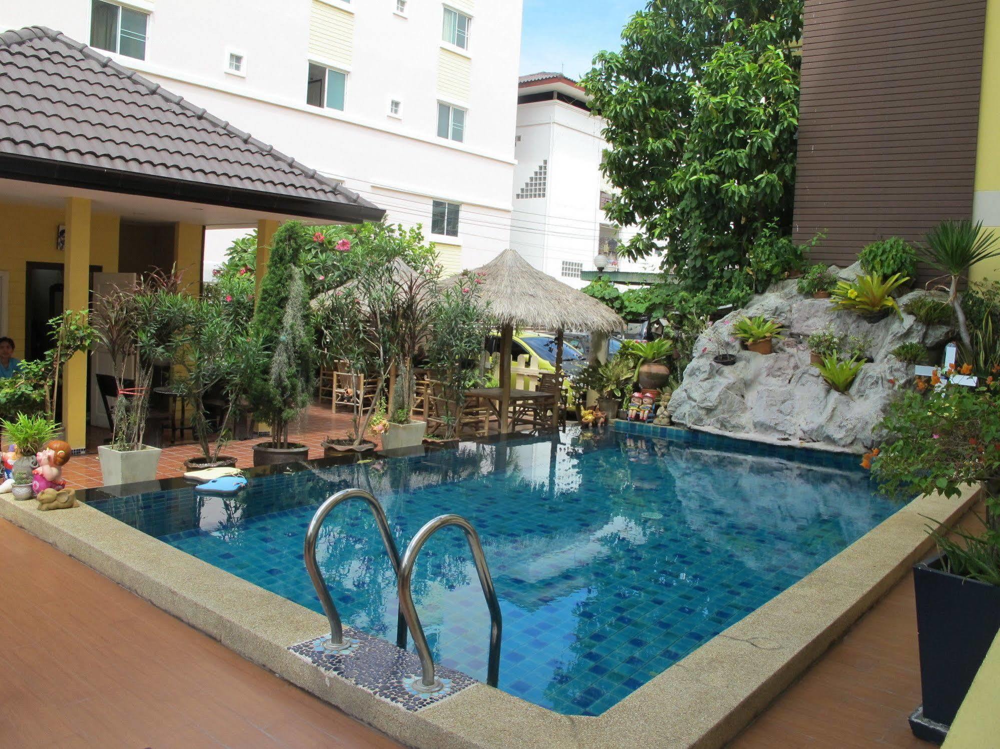 Pius Place Hotel
