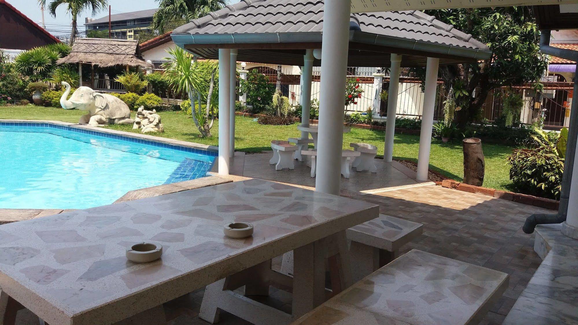 Villa Baan Laksee