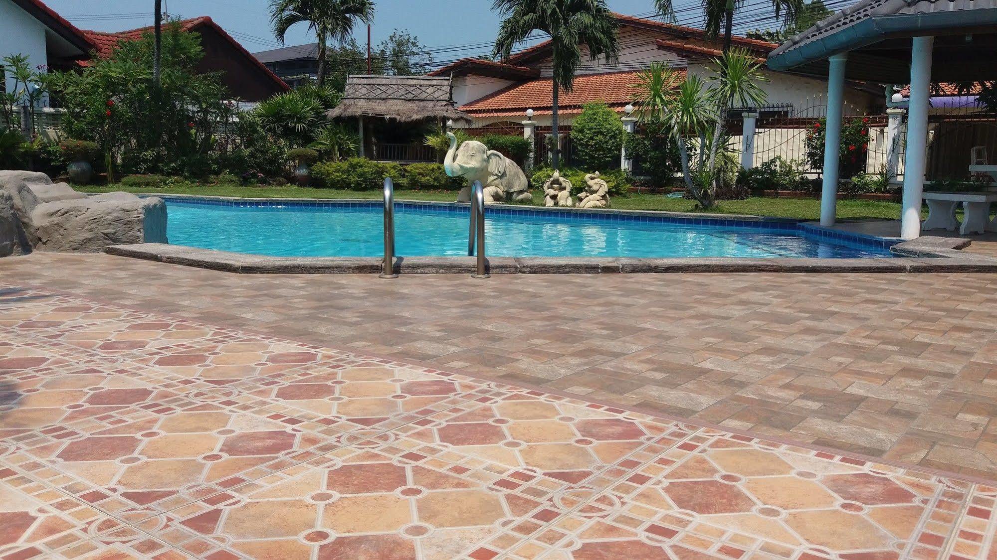 Baan Laksee