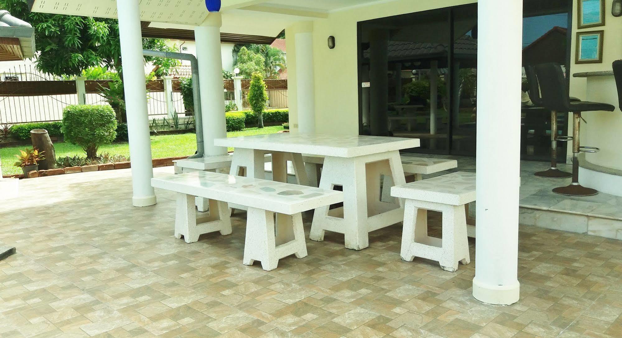 Villa Baan Laksee Pattaya