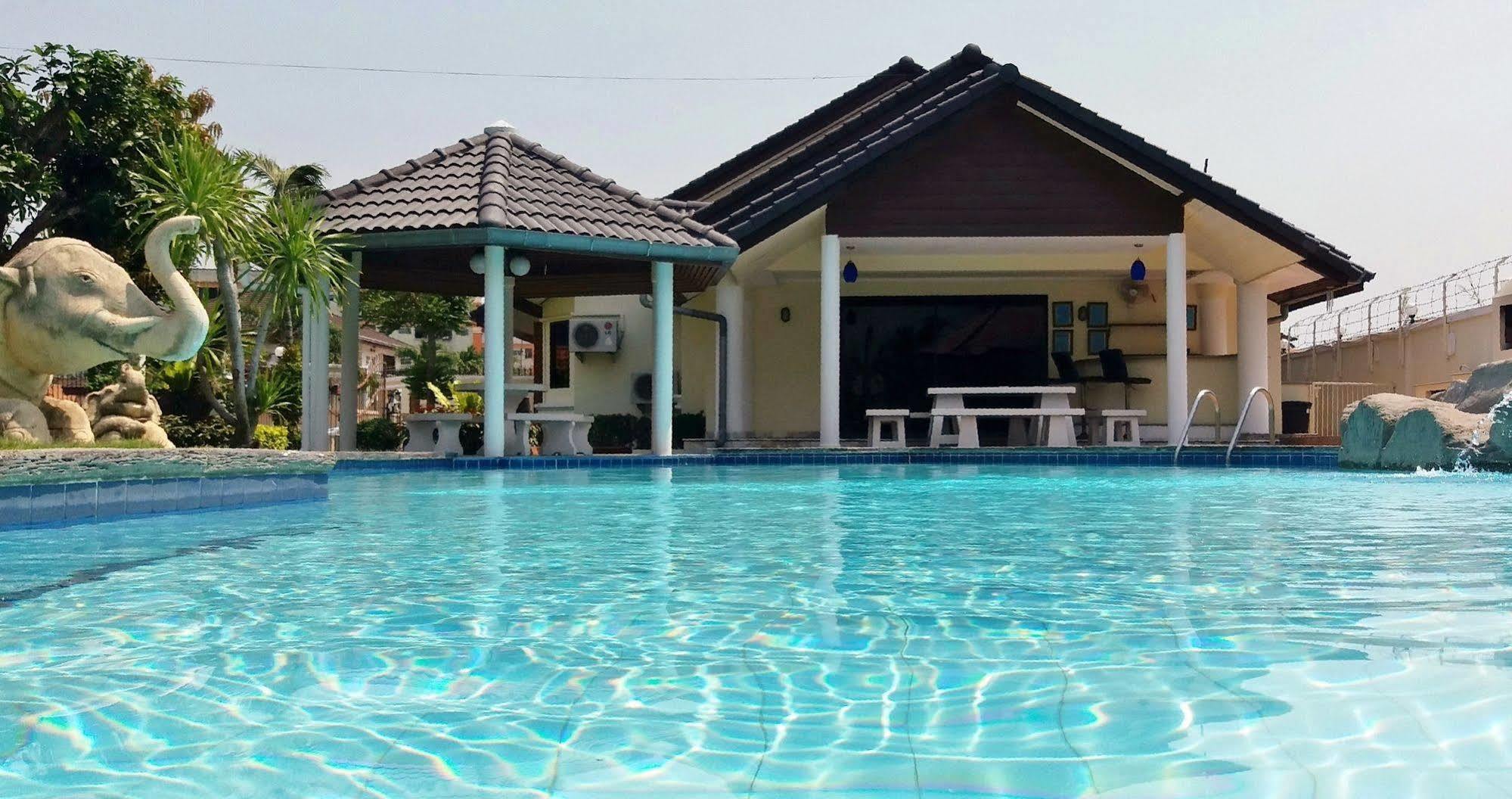 Baan Laksee Villa Pattaya