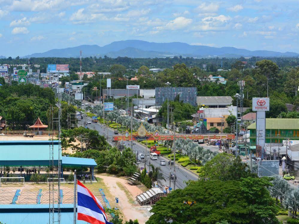 Ruenthip Pattaya 4*