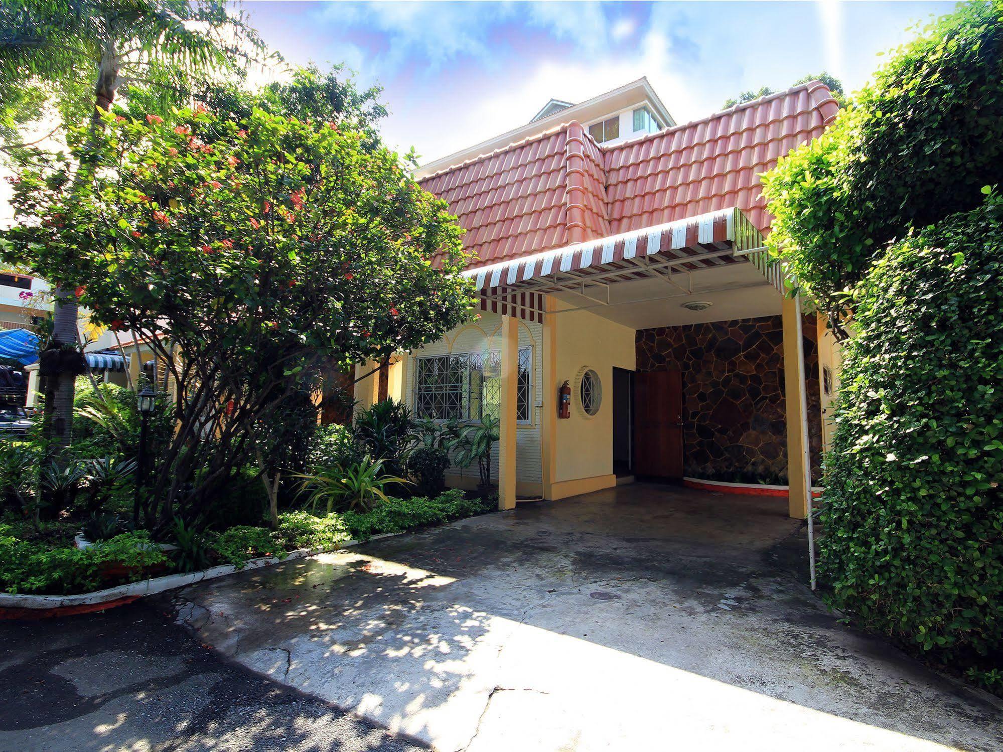 Twin Palms Pattaya, Sha Extra Certified 3* Pattaya