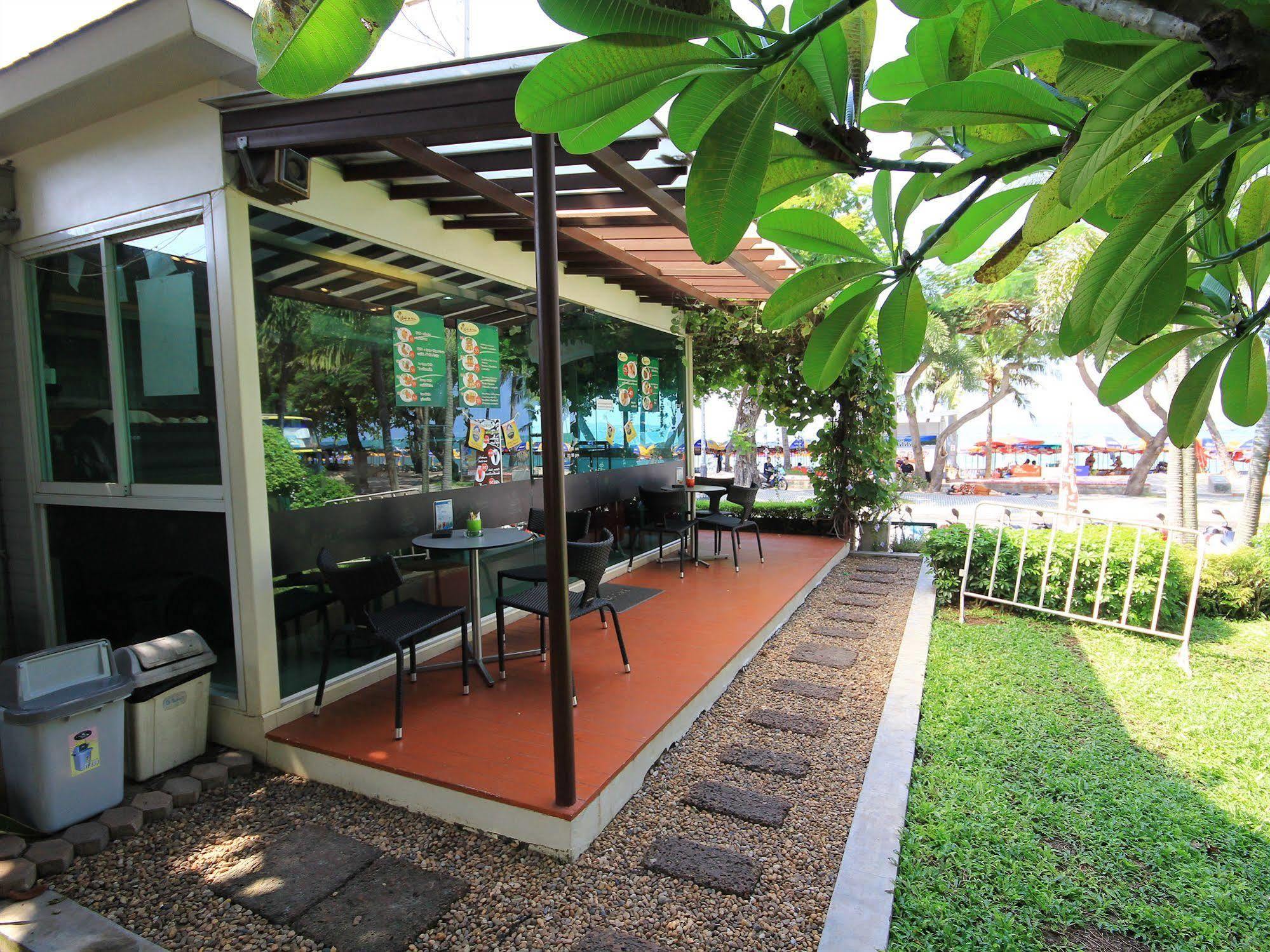 Hotel Twin Palms Pattaya, Sha Extra Certified 3*