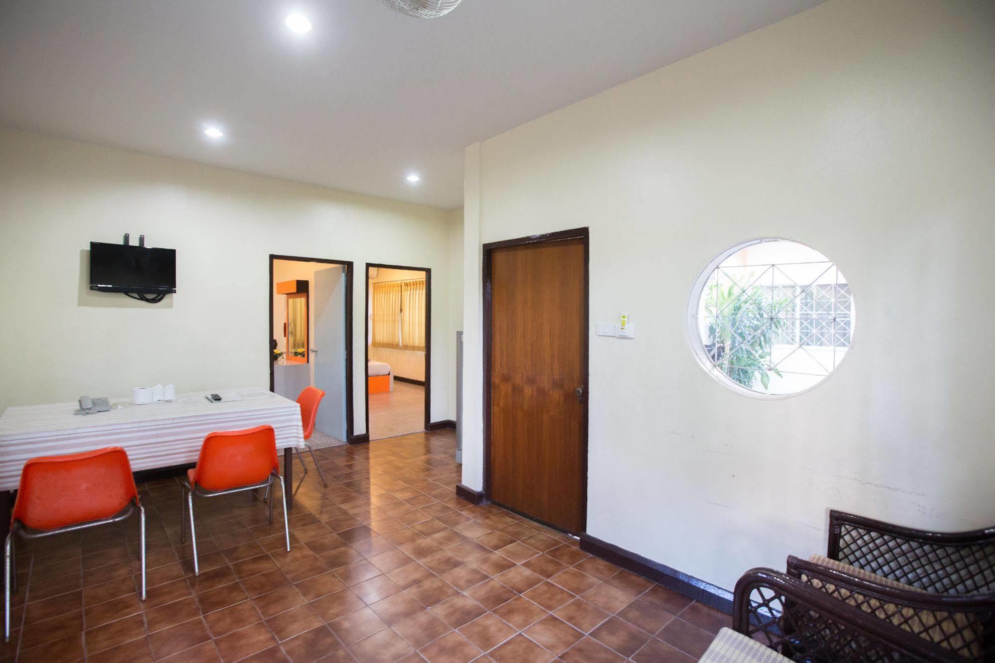 Hotel Twin Palms Pattaya, Sha Extra Certified 3*