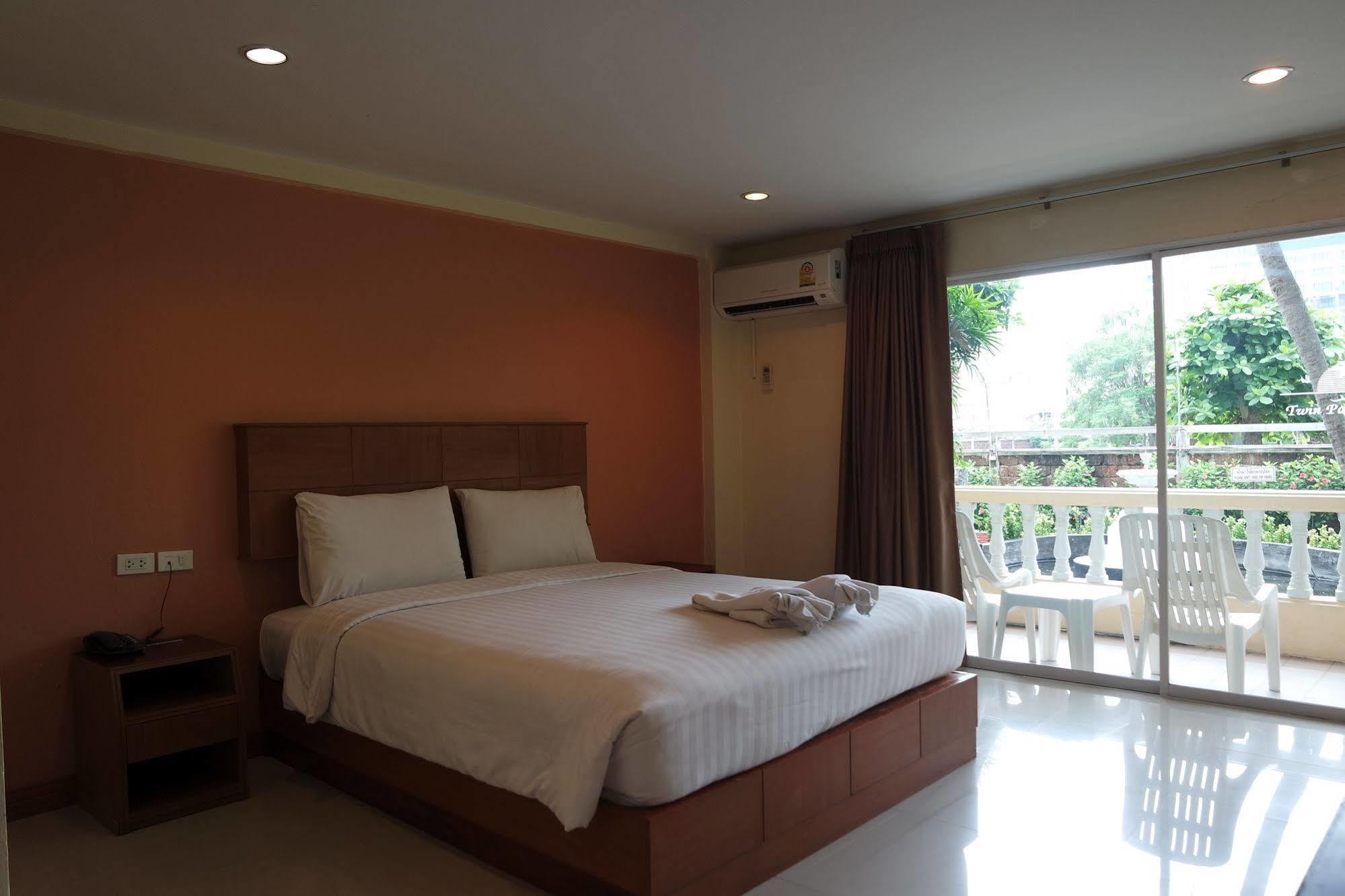 Twin Palms Pattaya, Sha Extra Certified 3* Pattaya