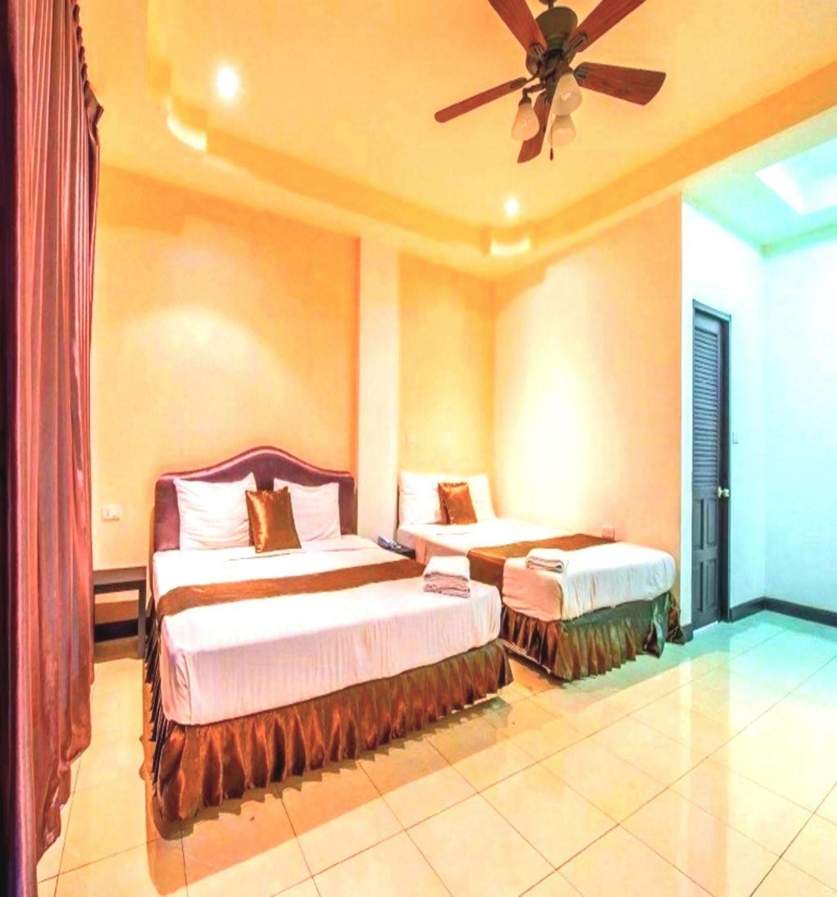 Hotel Arya Pattaya