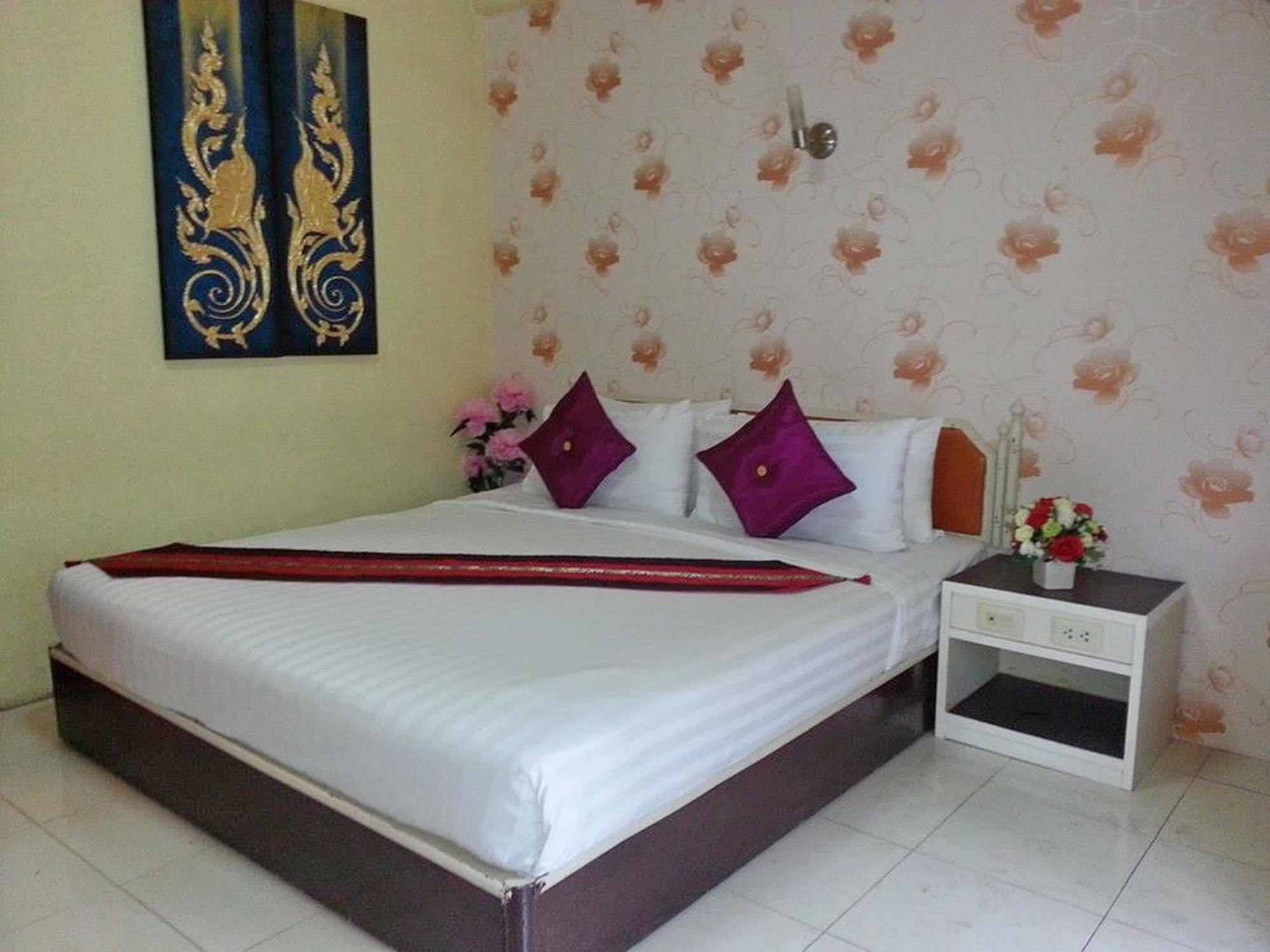 Apartment Thai Palace