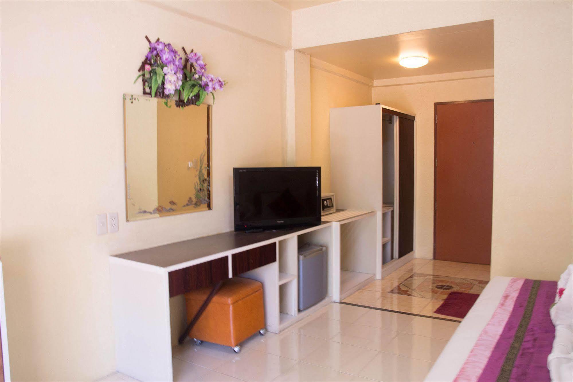 Thai Palace Apartment Pattaya