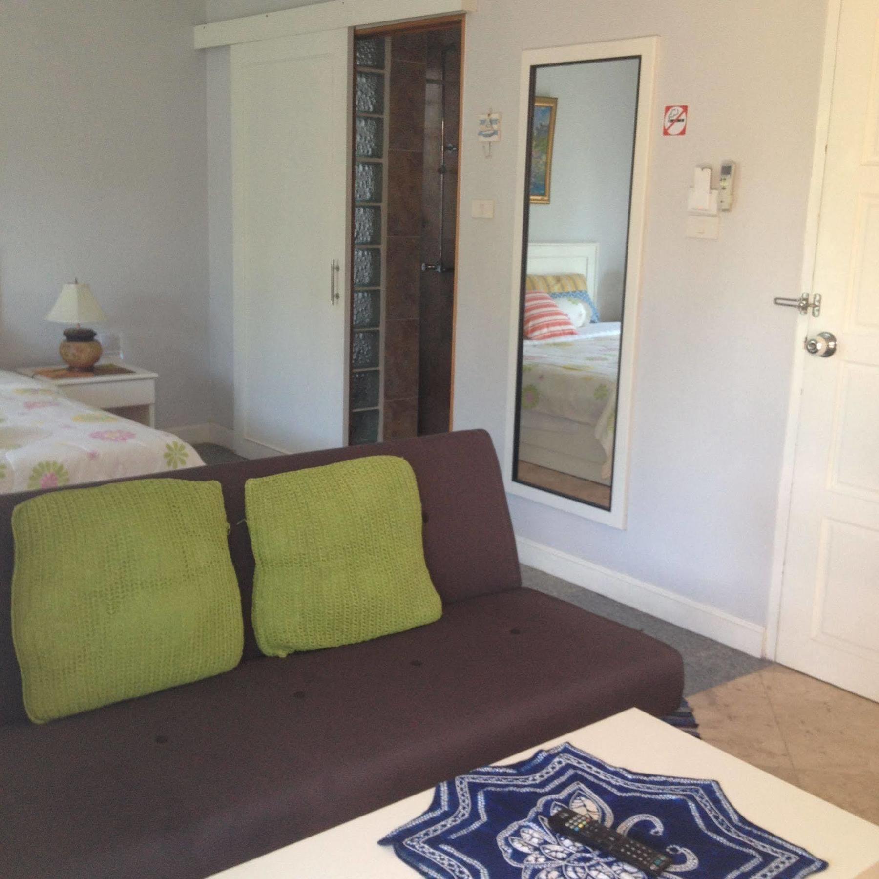 Yiasu Apartment *