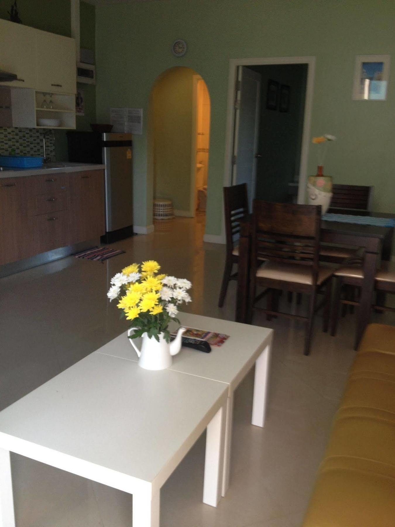Yiasu Apartment