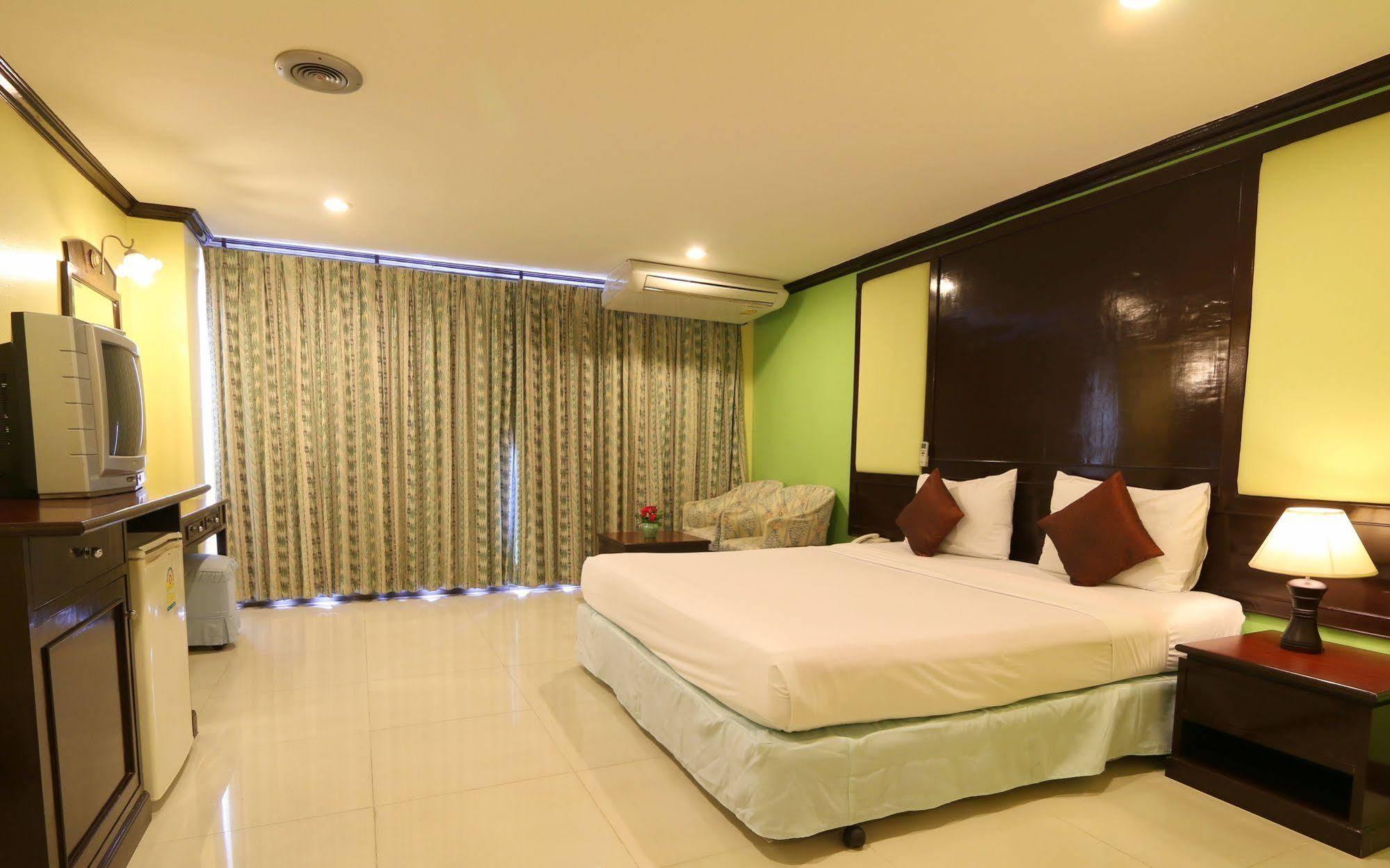 Mike Hotel