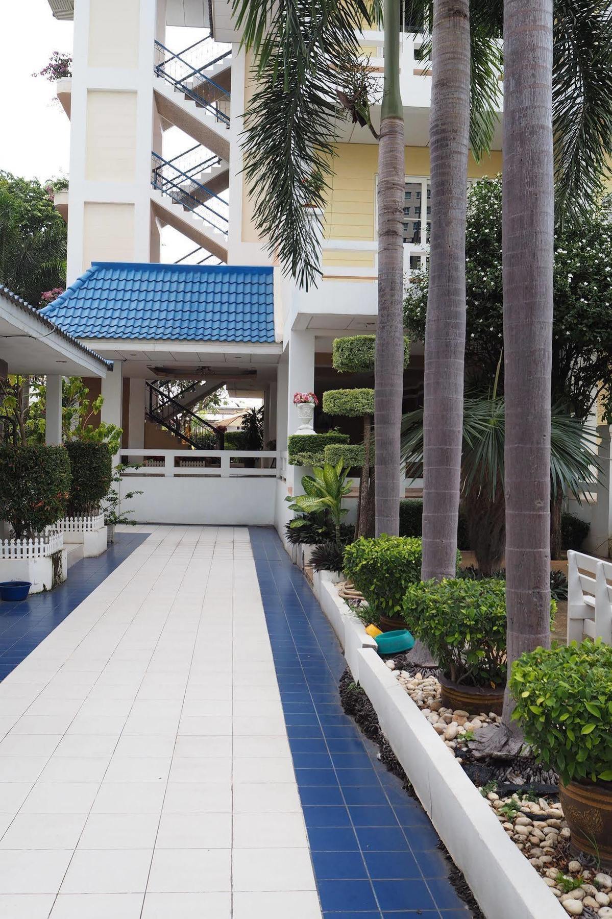 North Place *