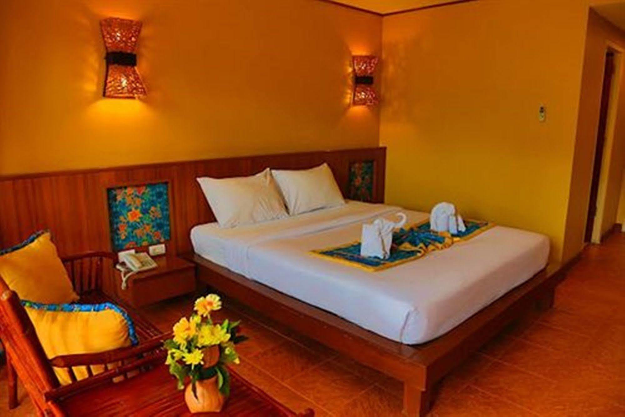 Loma & Resort