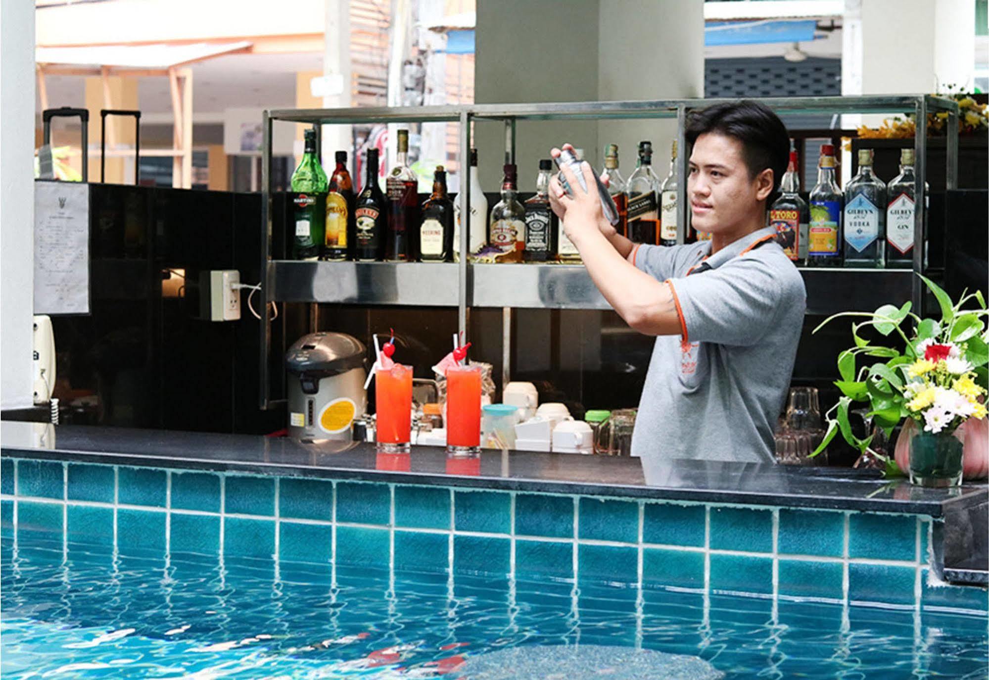 Sunshine & Residences Hotel 3*