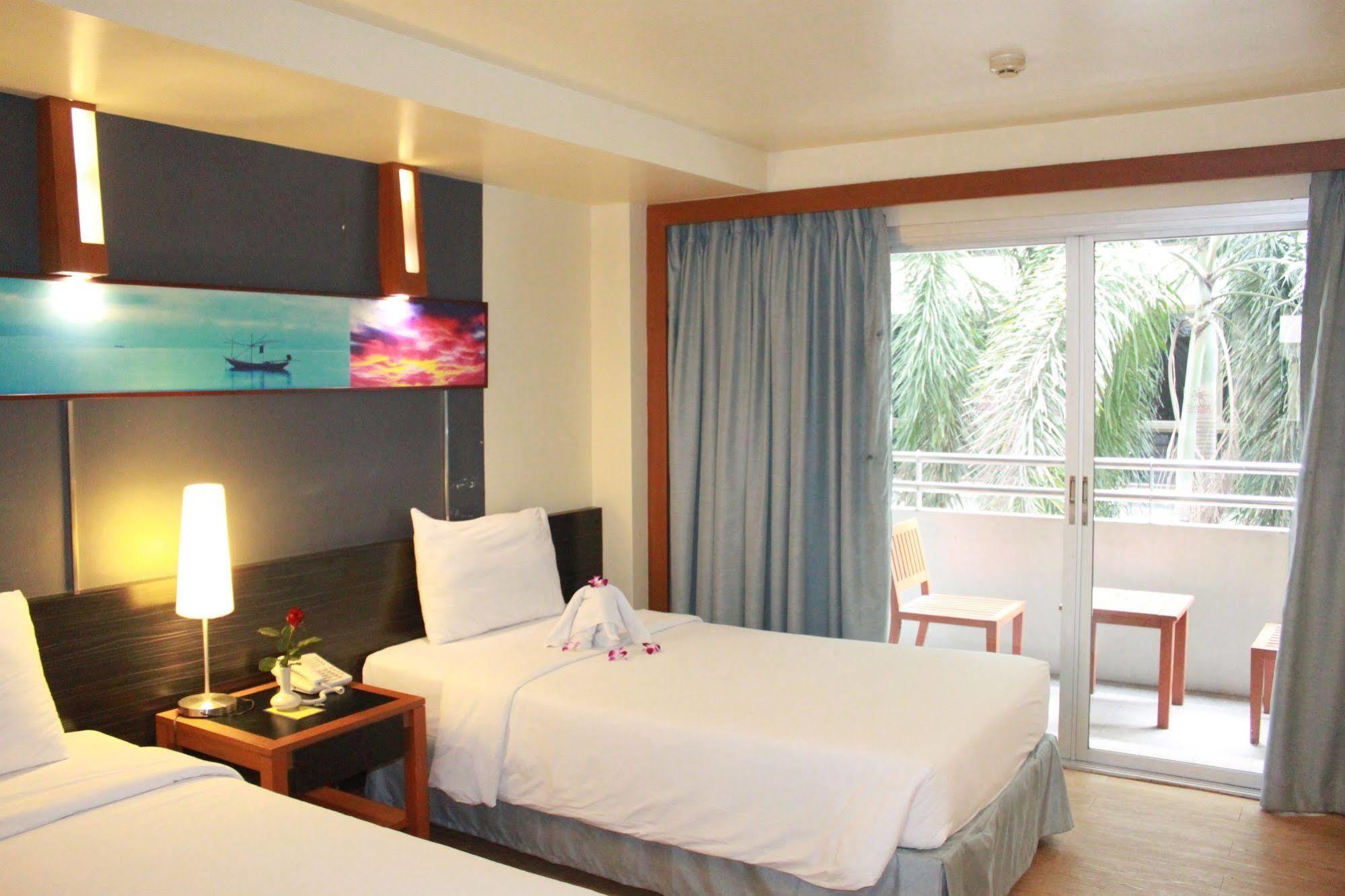 Sunshine & Residences Hotel 3*