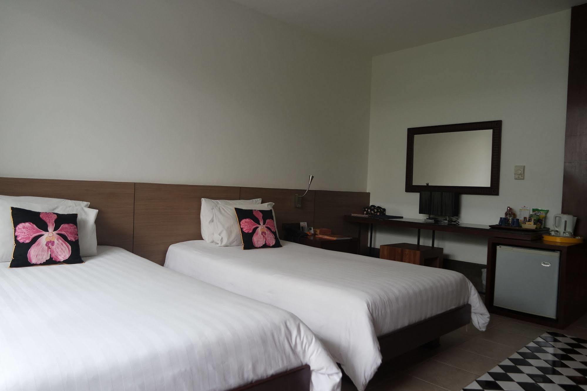 Baboona Beachfront Living 3* Pattaya
