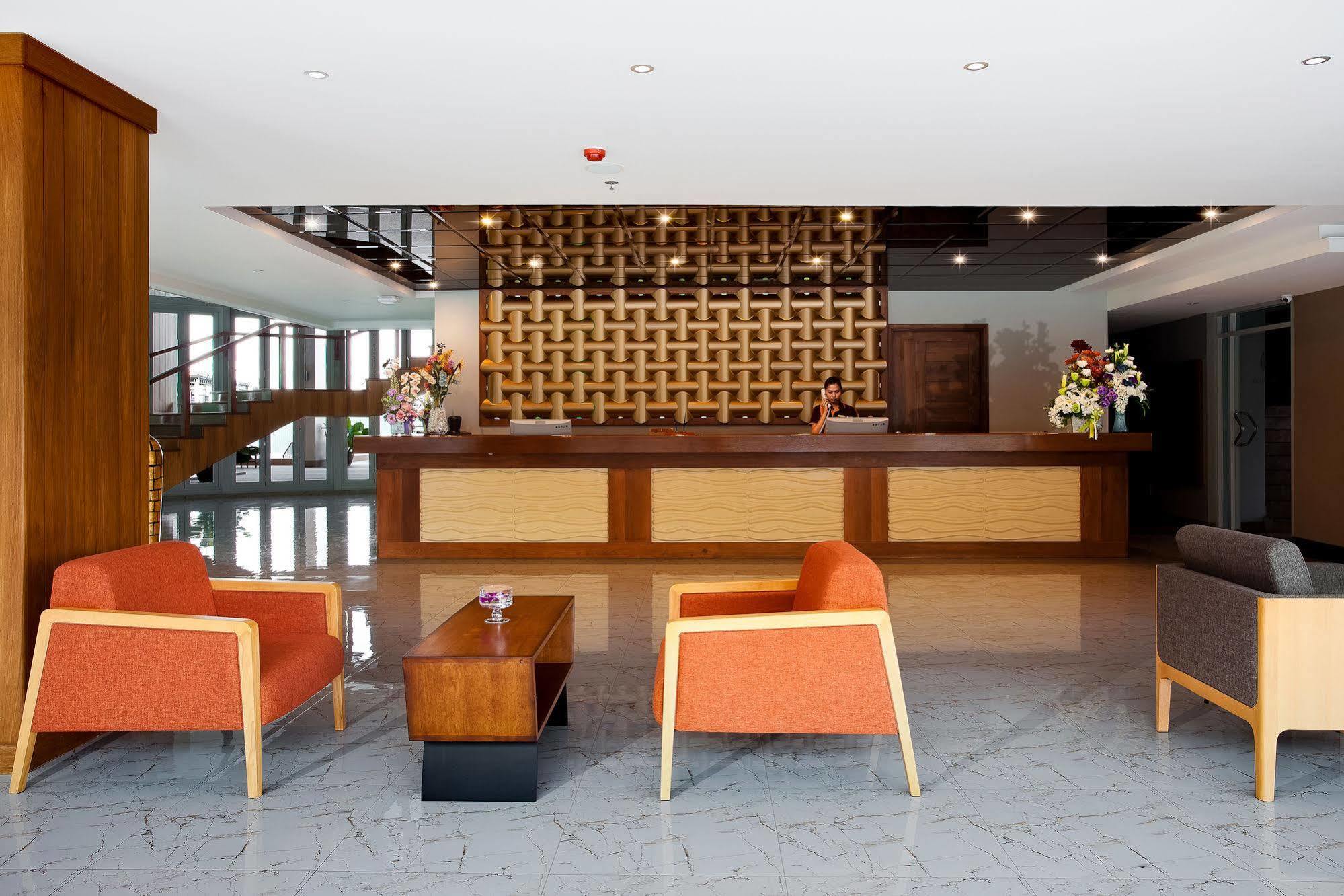 Balihai Bay Hotel 4*