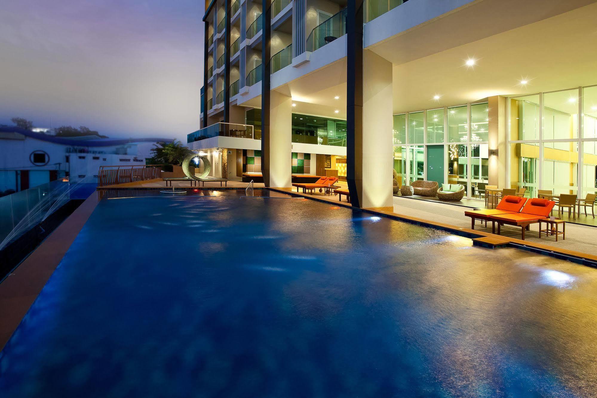 Balihai Bay Hotel Pattaya
