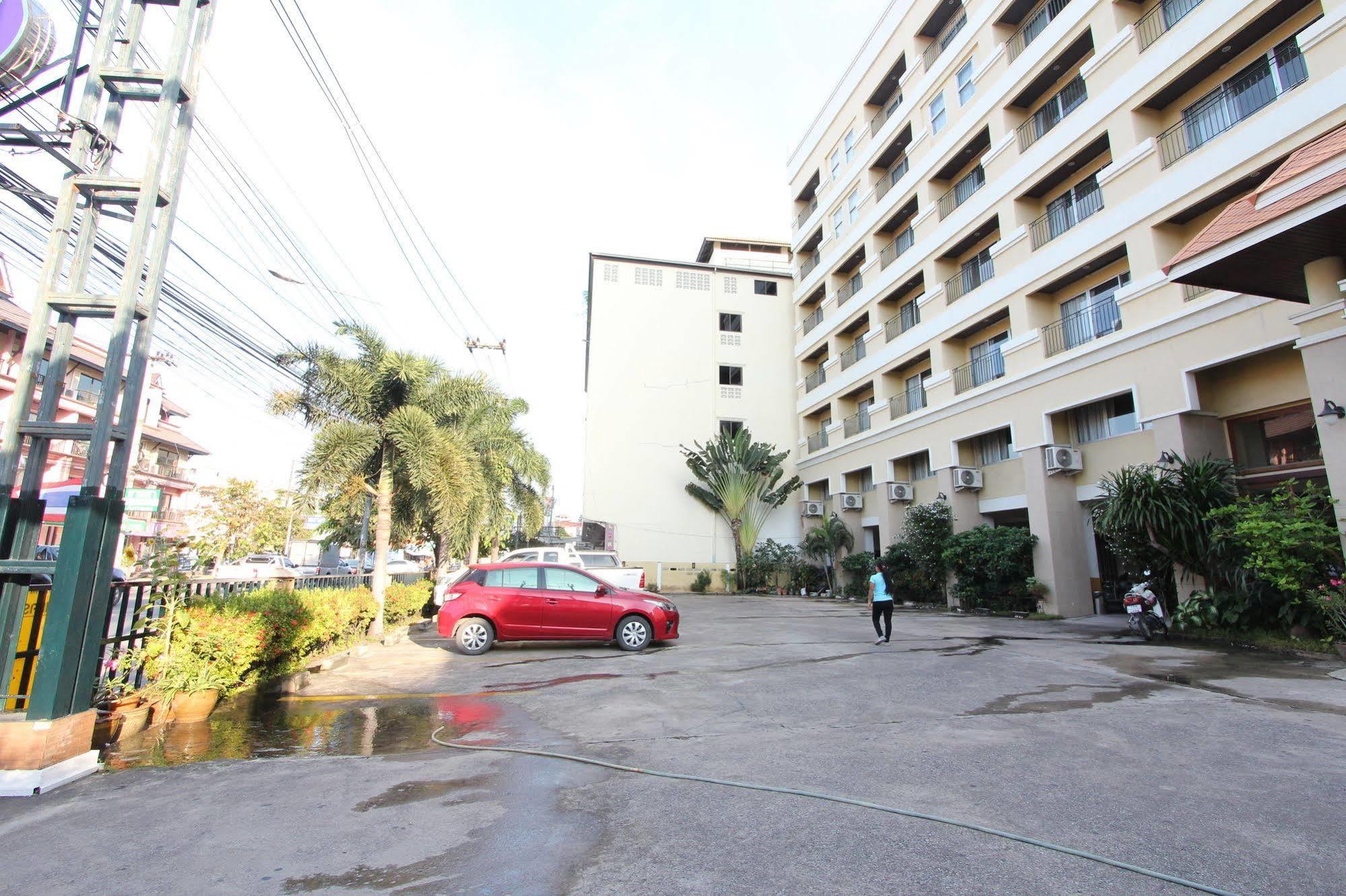 Hotel Piyada By Techotels - Guest Friendly - Near To Beach, Famous Walking Street - Night Clubs , Bars & Discos