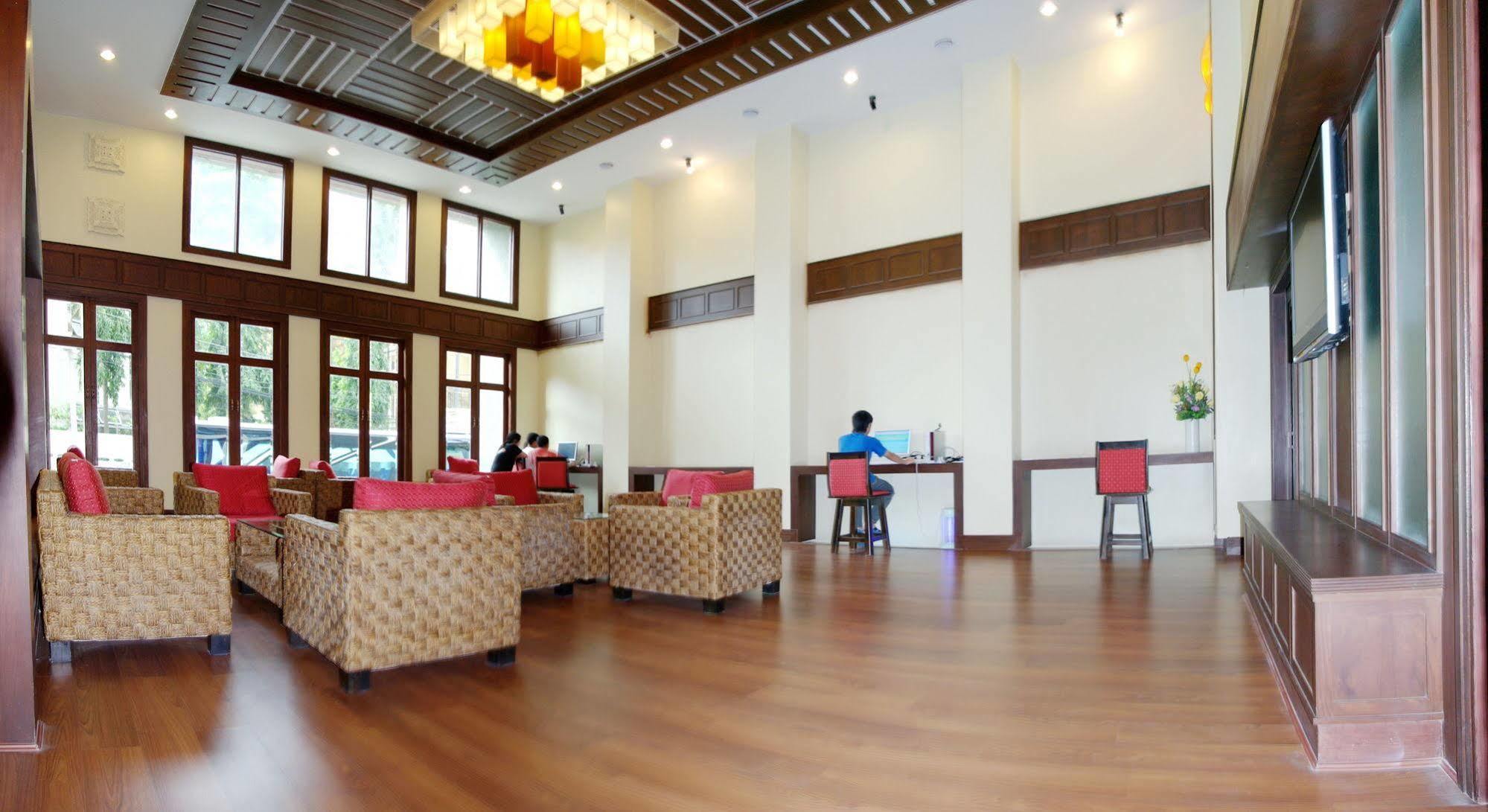 Mike Garden - Sha Extar Hotel