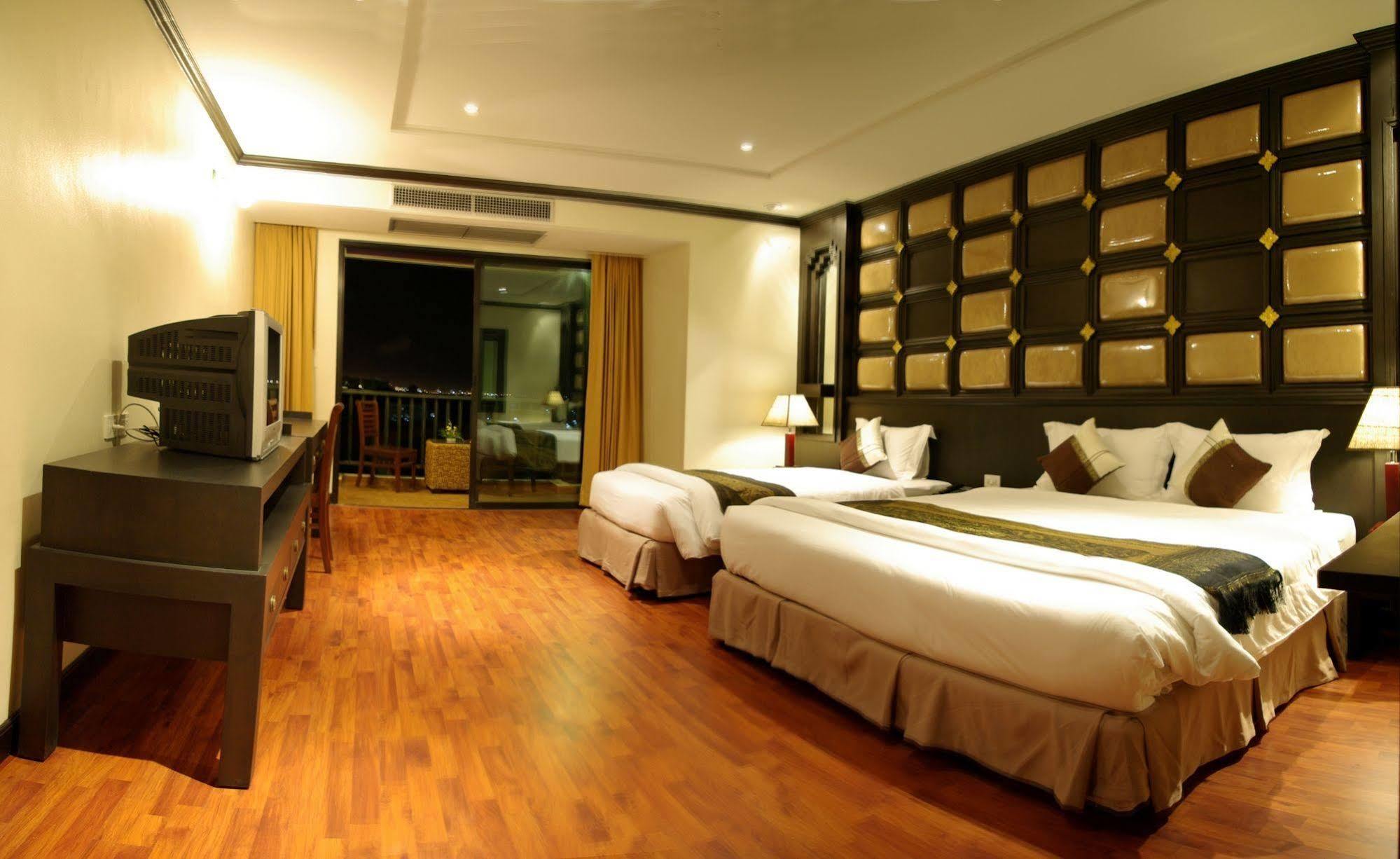 Mike Garden - Sha Extar Hotel