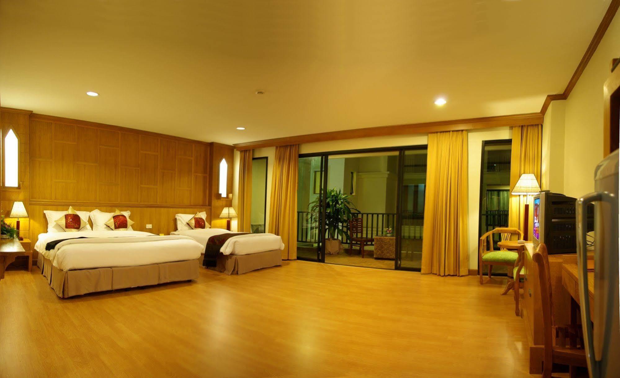 Mike Garden - Sha Extar 4* Pattaya