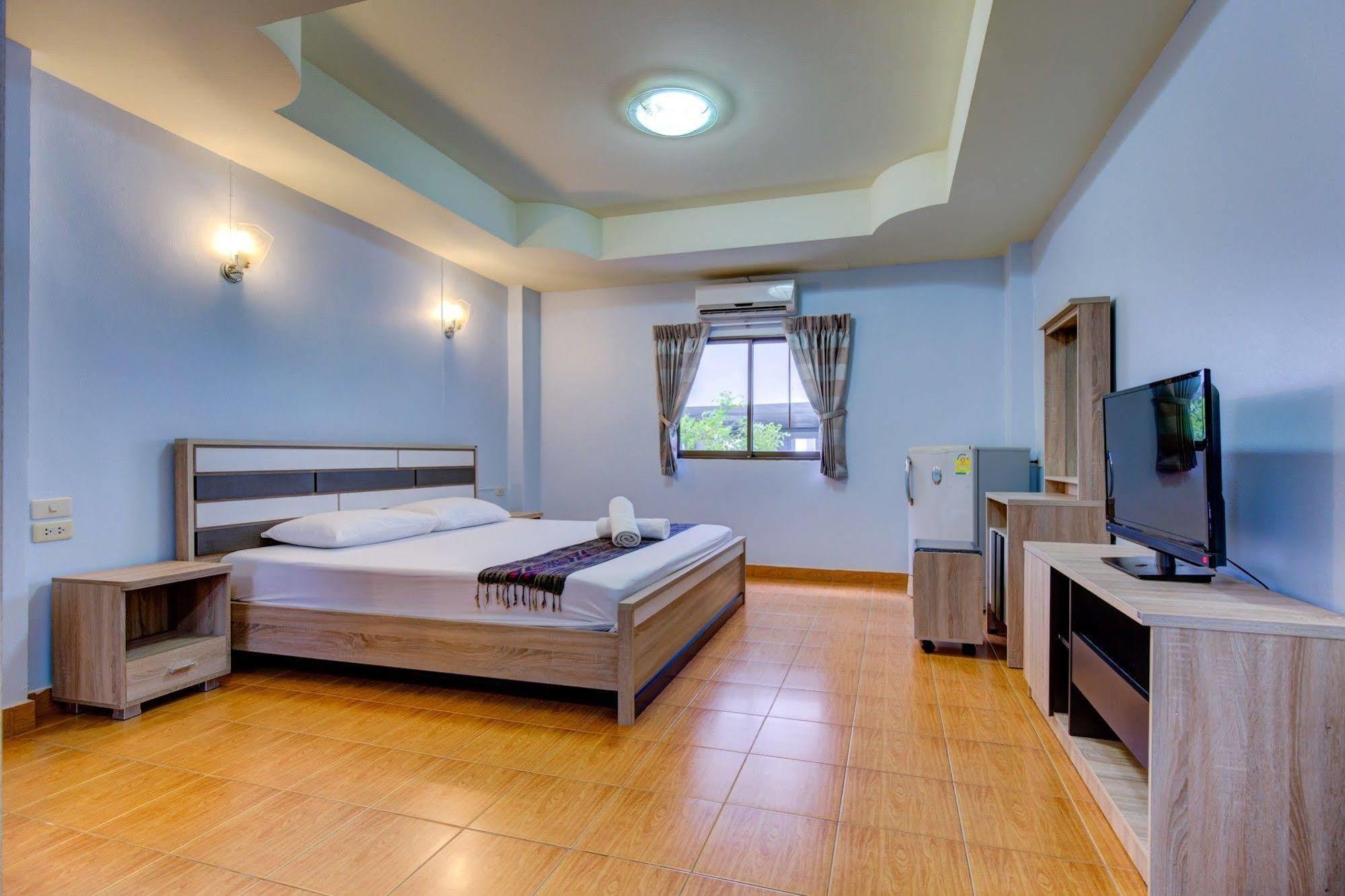I Rovers Guest house Pattaya