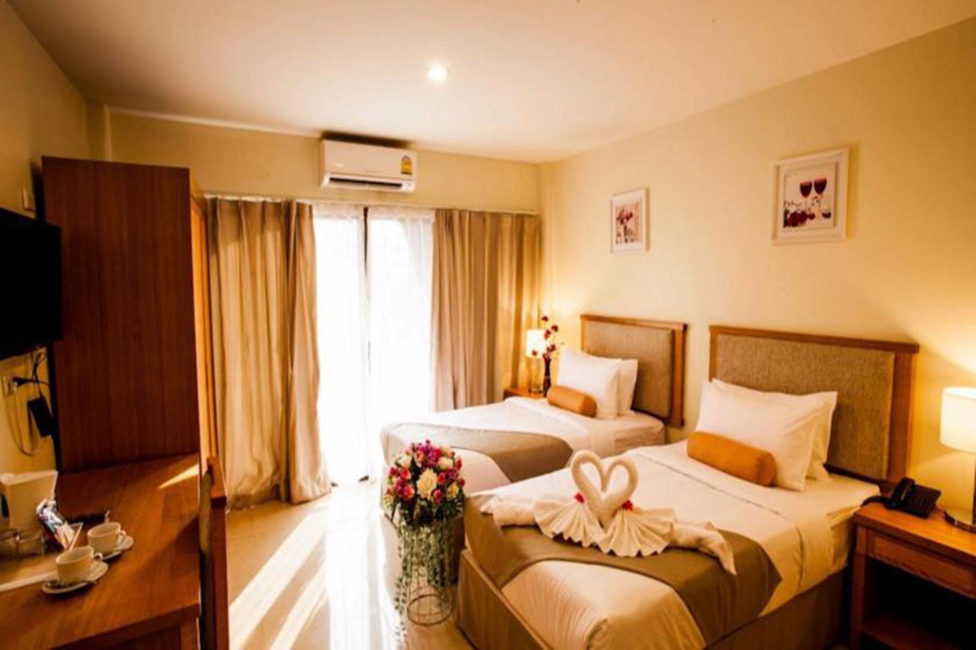 Babylon Palace 3*