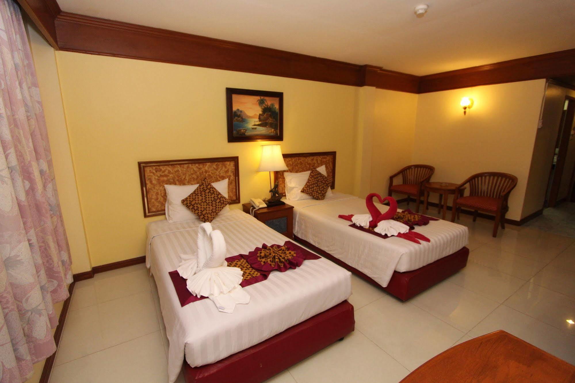 The Camelot 4* Pattaya