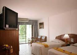 Peace Hotel 3*