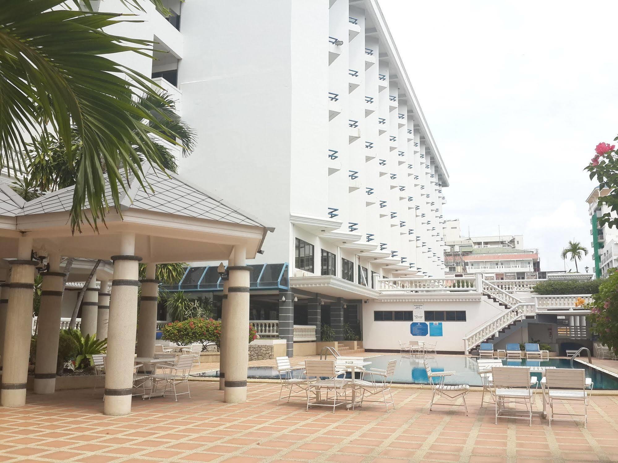Caesar Palace Hotel 4*