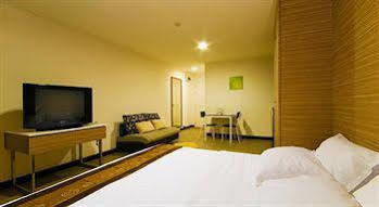 Mooks Aparthotel Pattaya