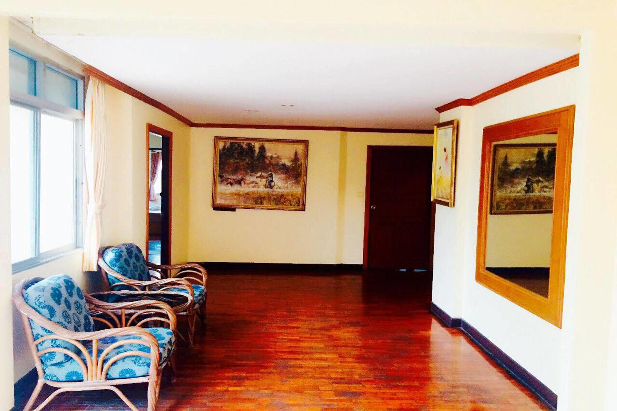Shagwell Mansions Hotel 3*