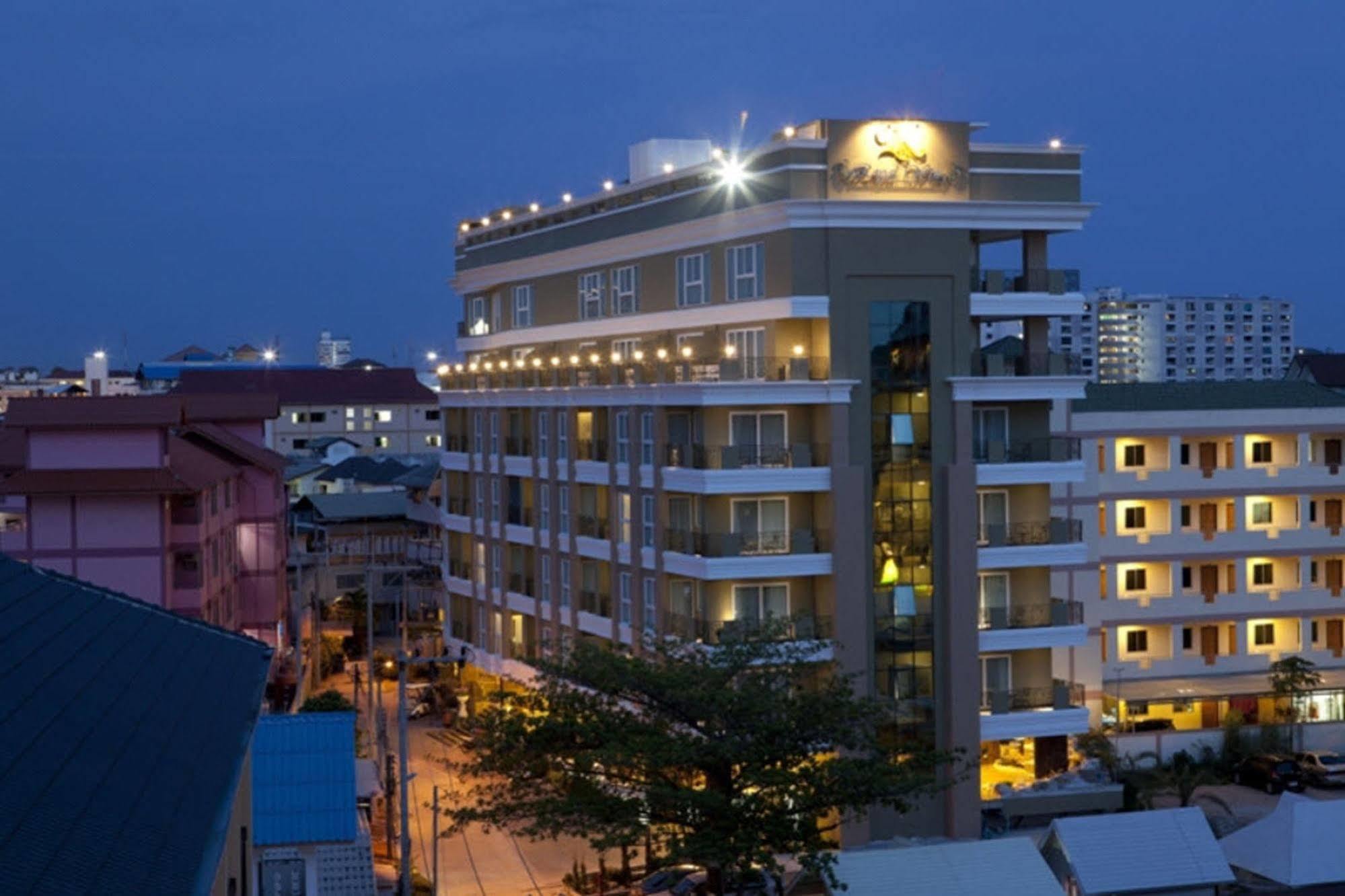 Hotel Lk Royal Wing 3*