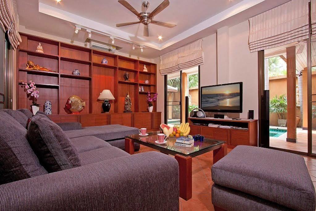 Sunny Villa *