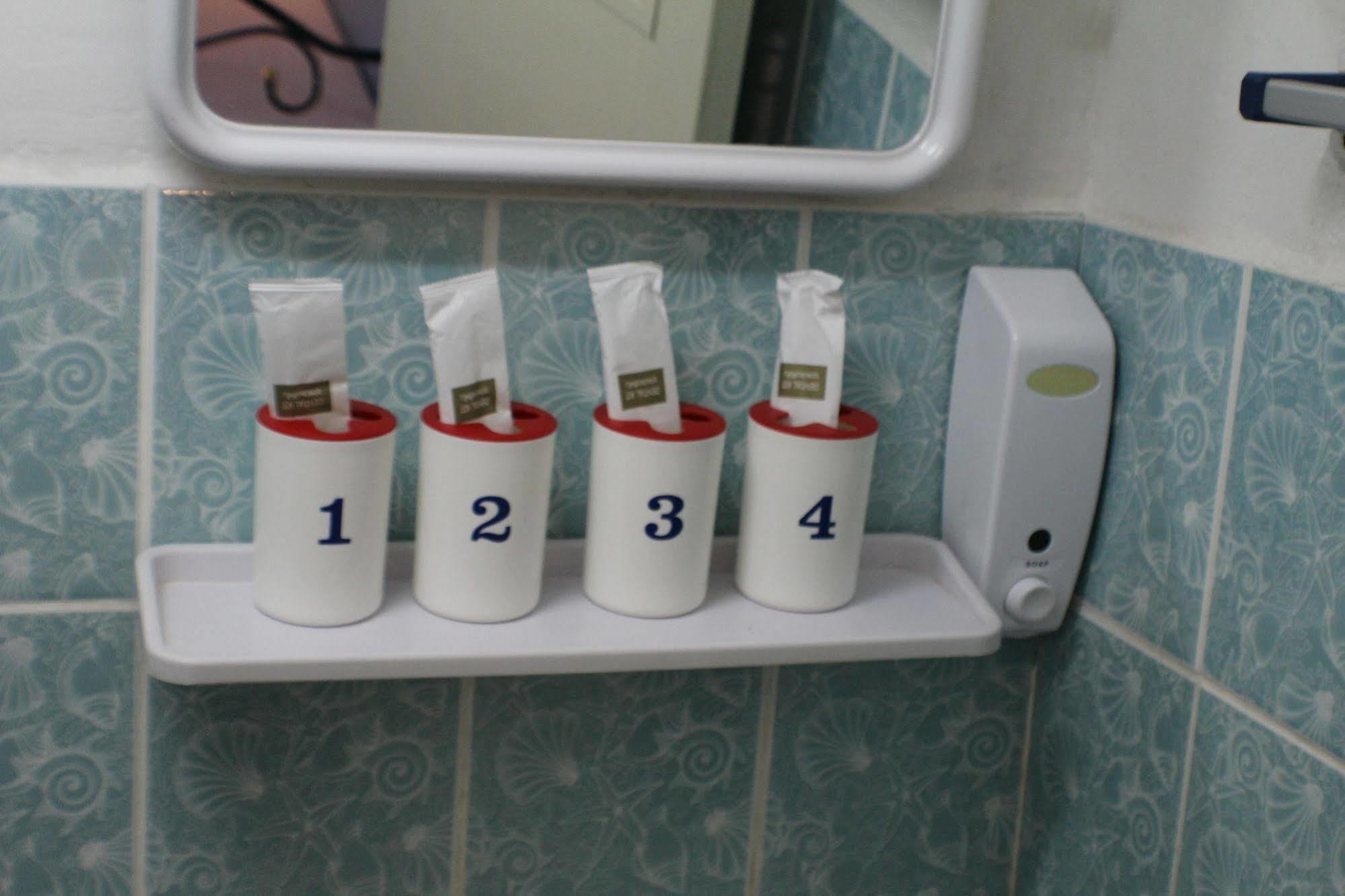 Hotel Oyo 838 Aromdee 2*