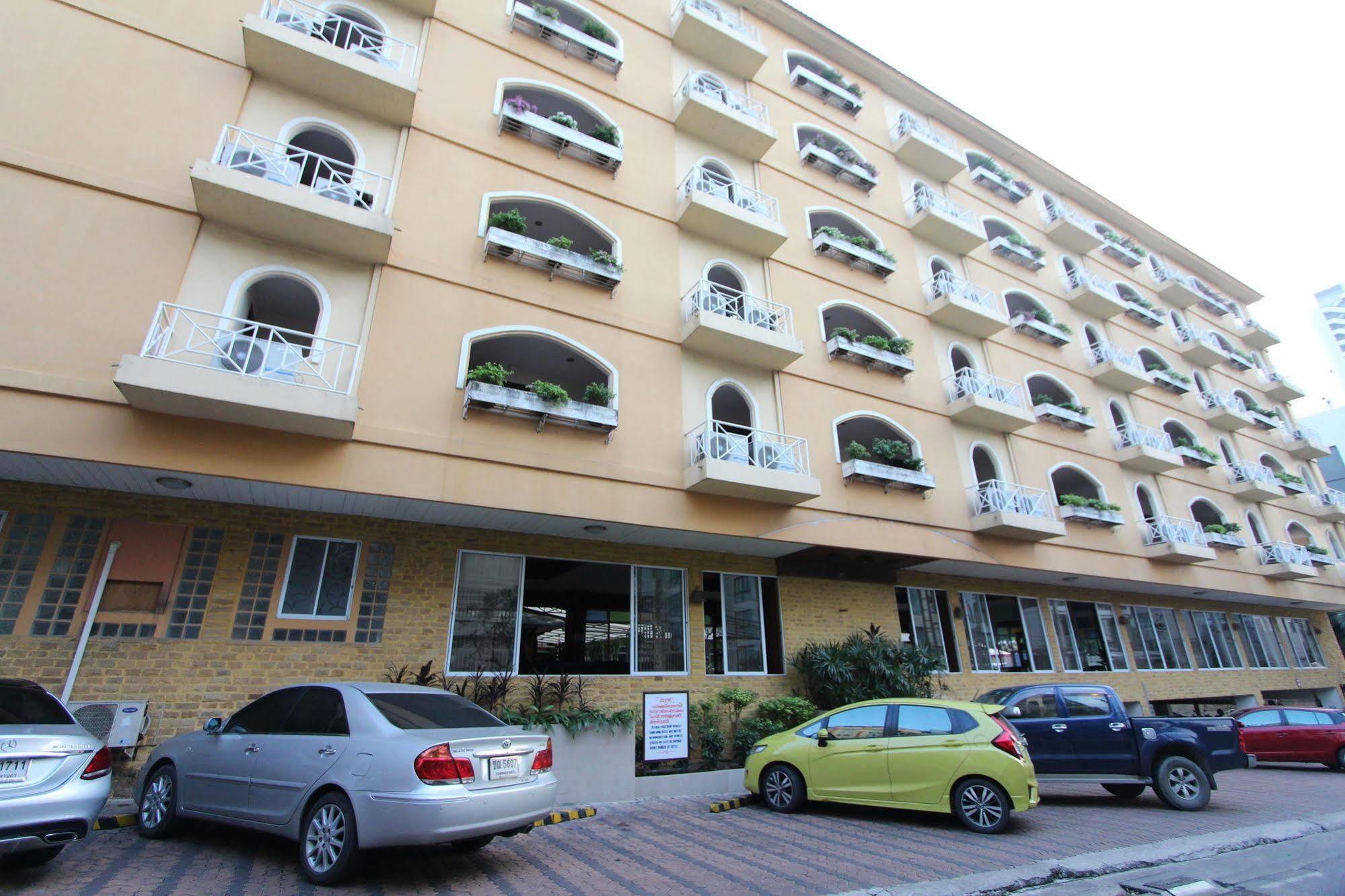 Sabai Sabana Hotel 4*