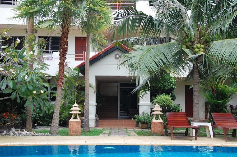 Sirikarn & Luxury 3* Pattaya
