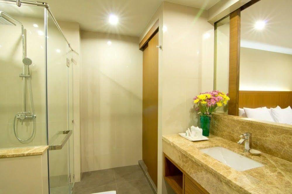 Hotel The 