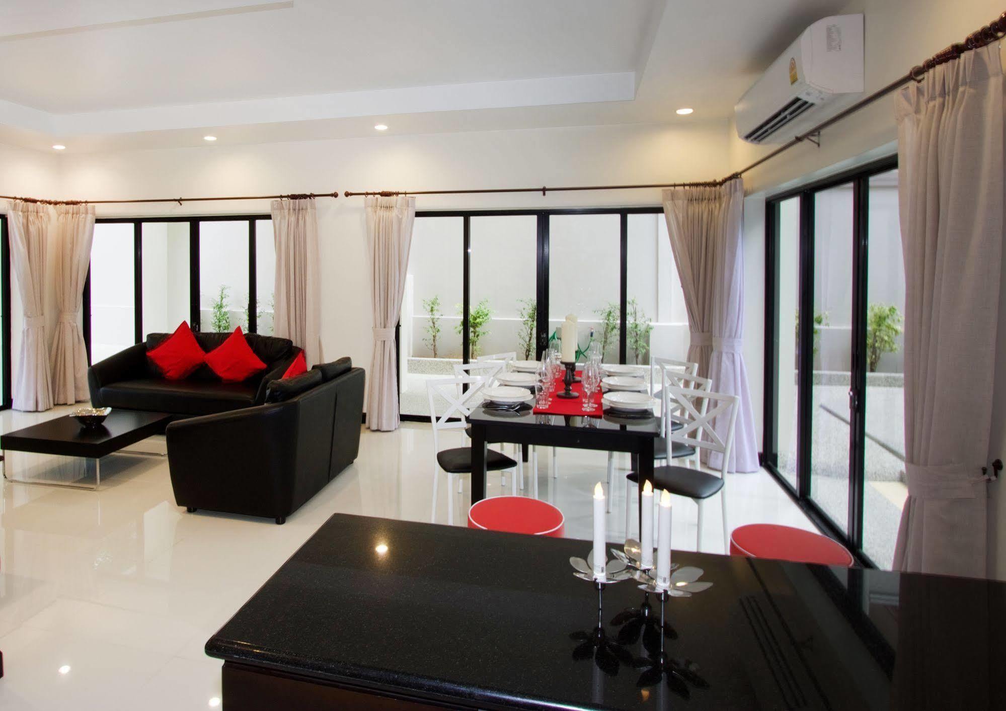 Siam Pool Villa Pattaya